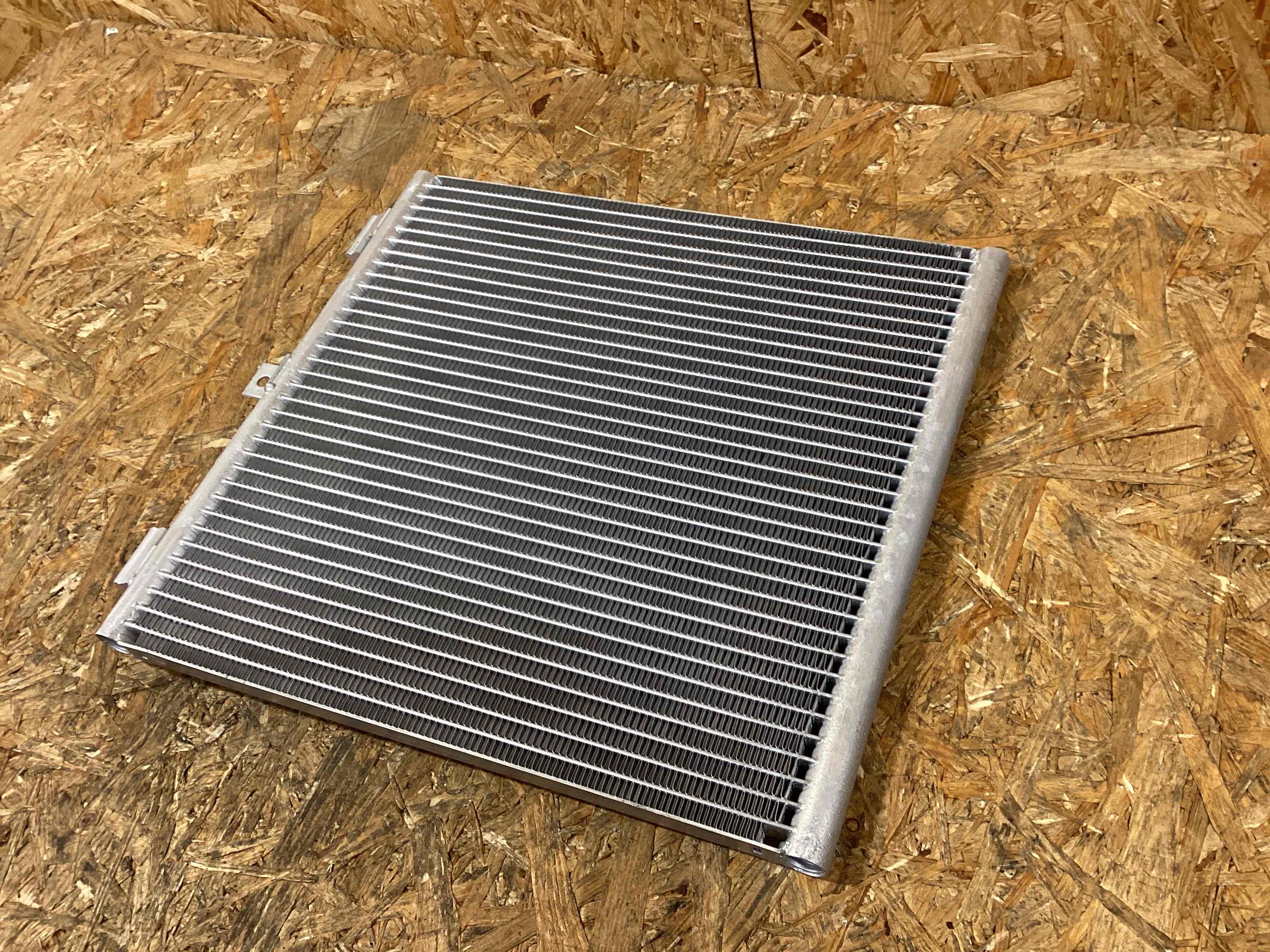 Радиатор кондиционера Porsche 911 170226-122