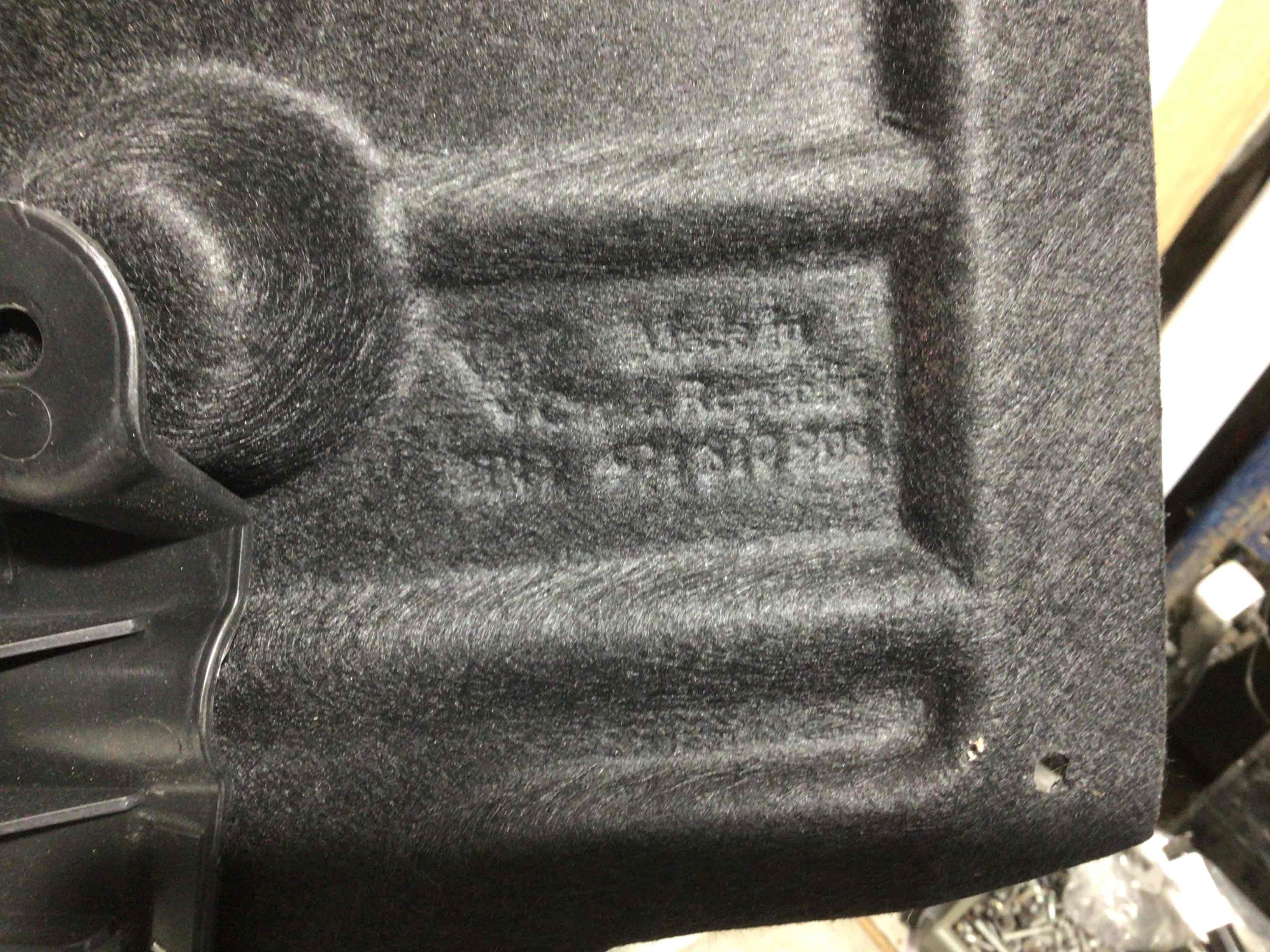 Защита арок передняя правая (подкрылок) Porsche Panamera 170326-004