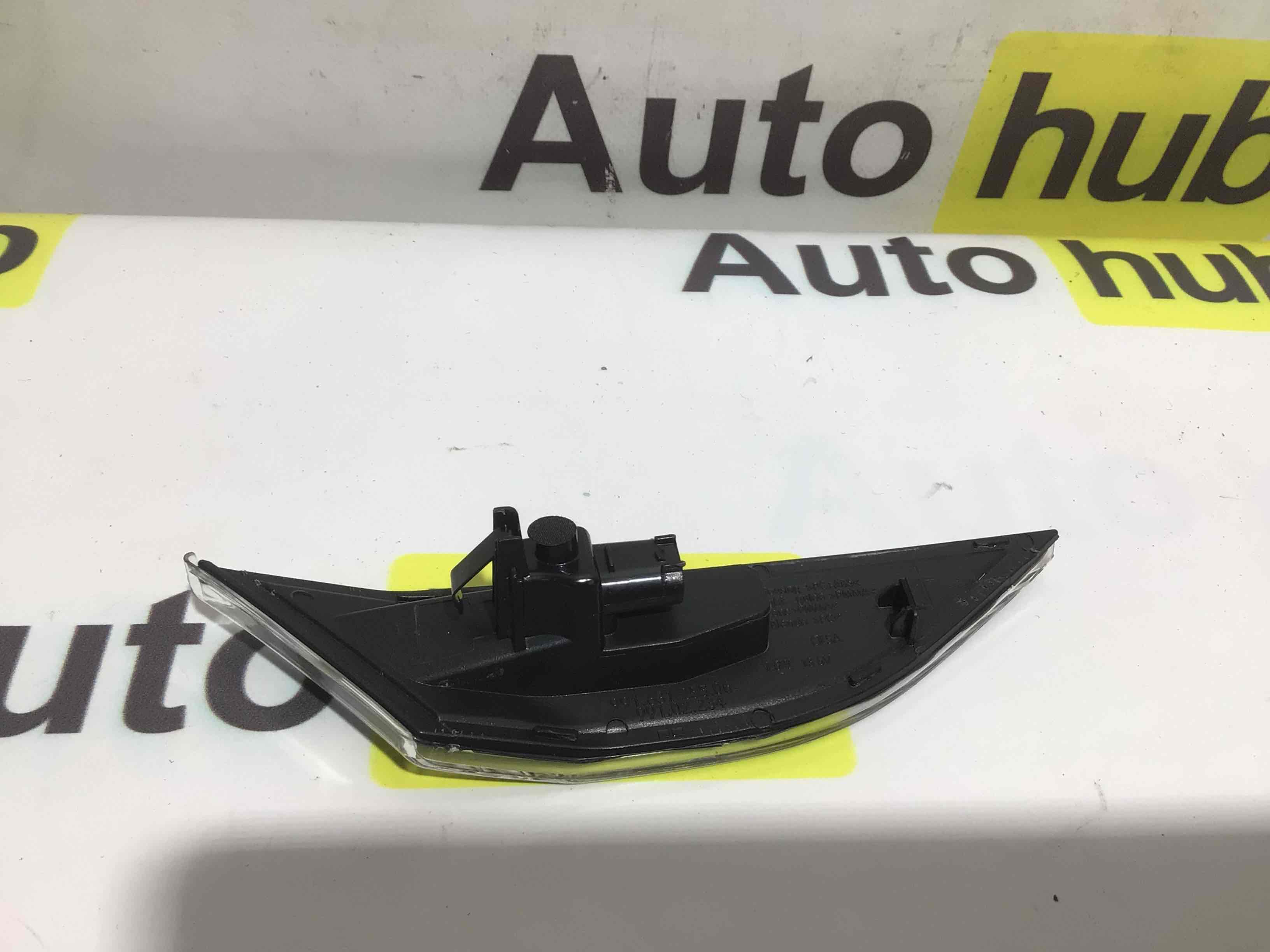 Фонарь (указатель/повторитель поворота, поворотник) Porsche 911 170326-017