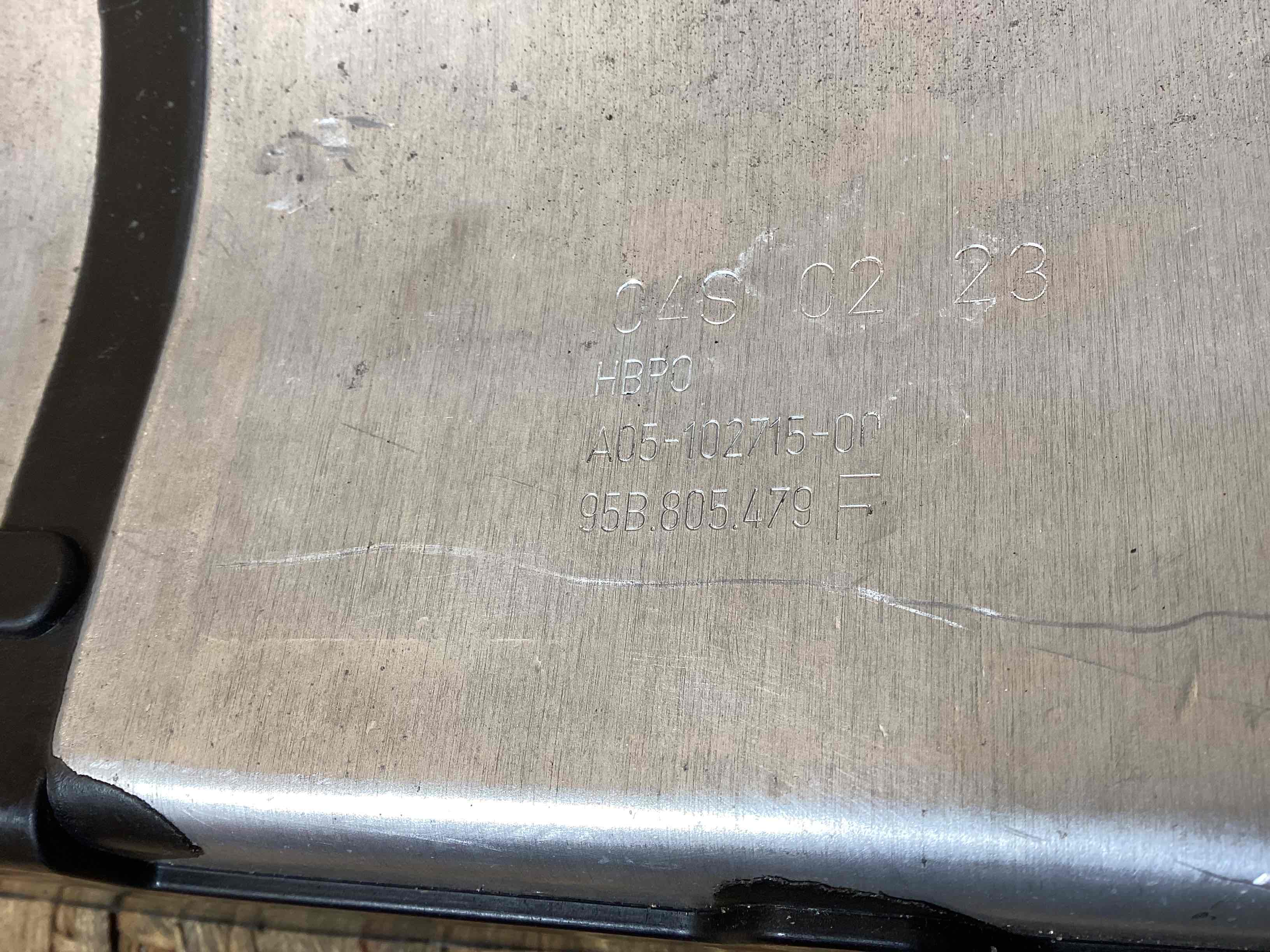 Передняя панель крепления облицовки (телевизор) Porsche Macan 170326-102