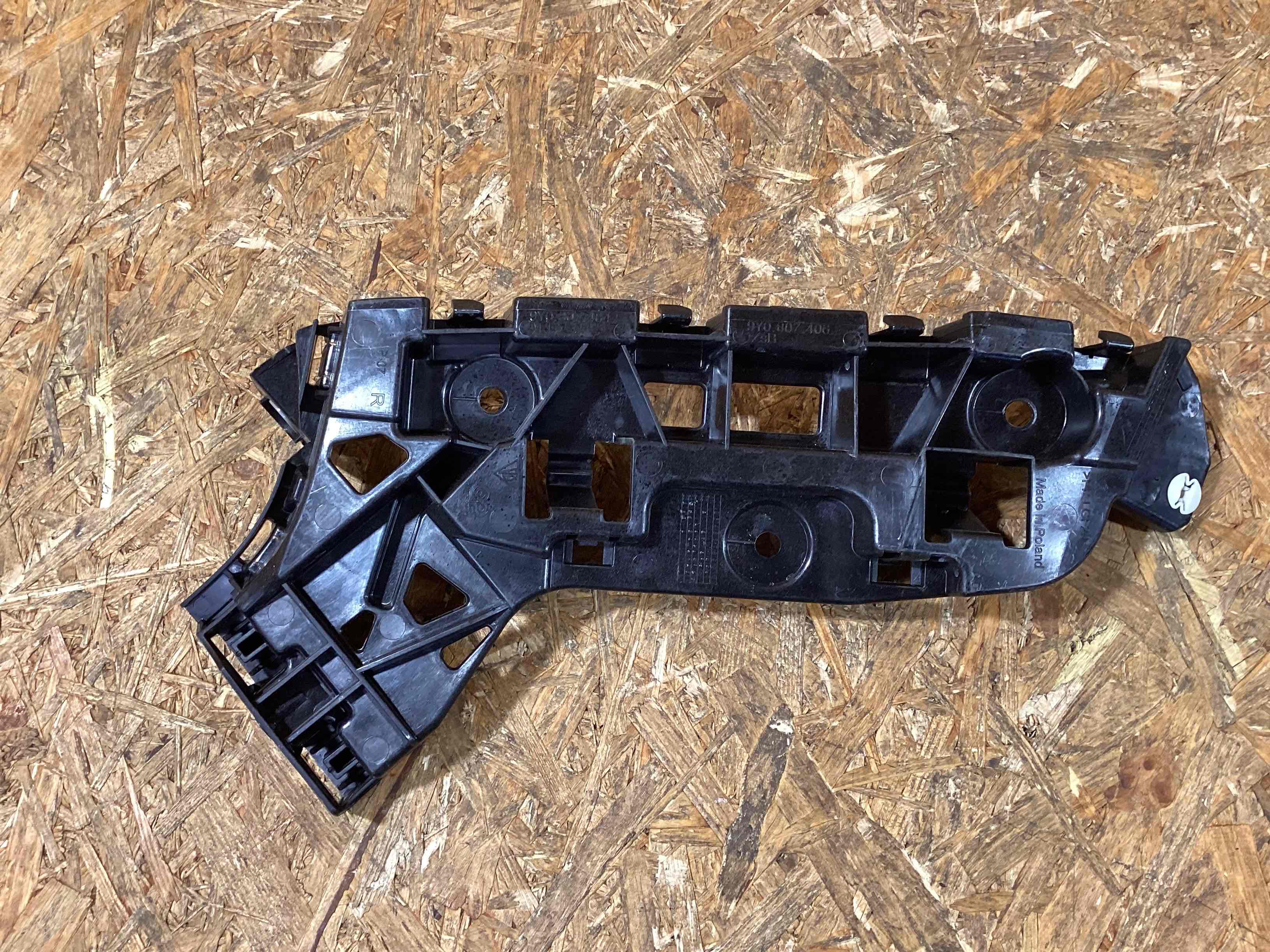 Крепление бампера Porsche Cayenne 170326-104