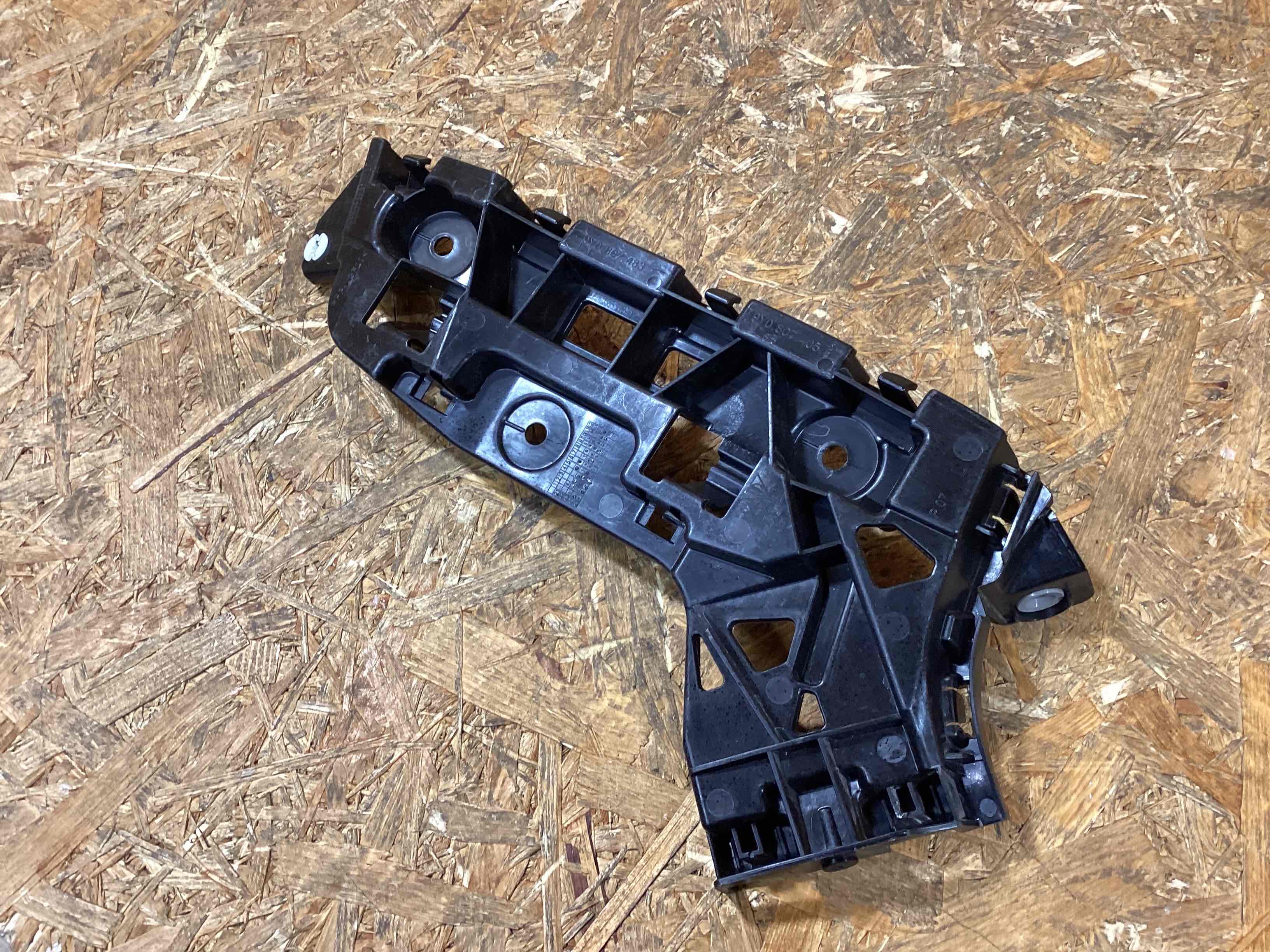 Крепление бампера Porsche Cayenne 170326-105