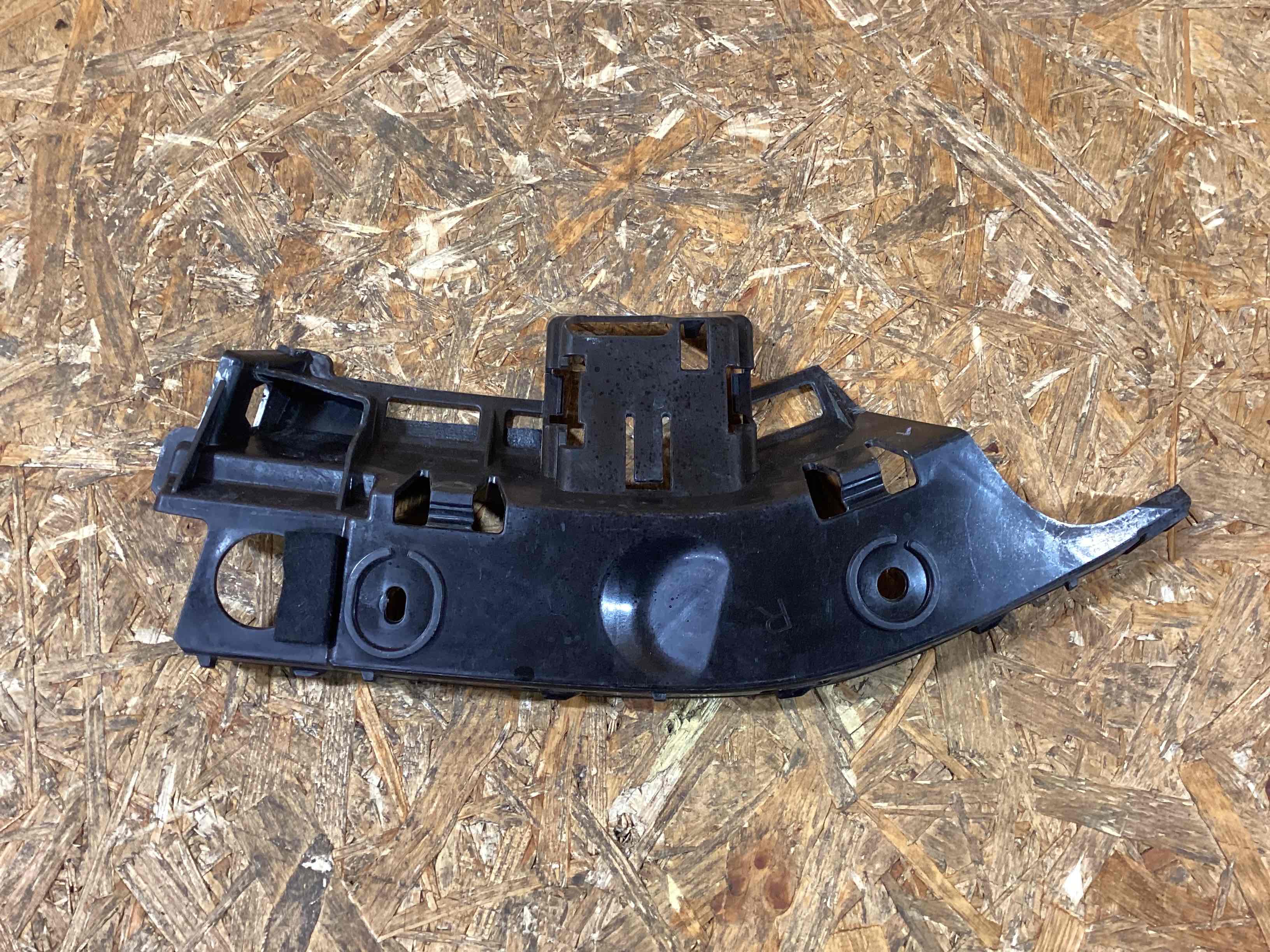 Крепление бампера Porsche Panamera 170326-107