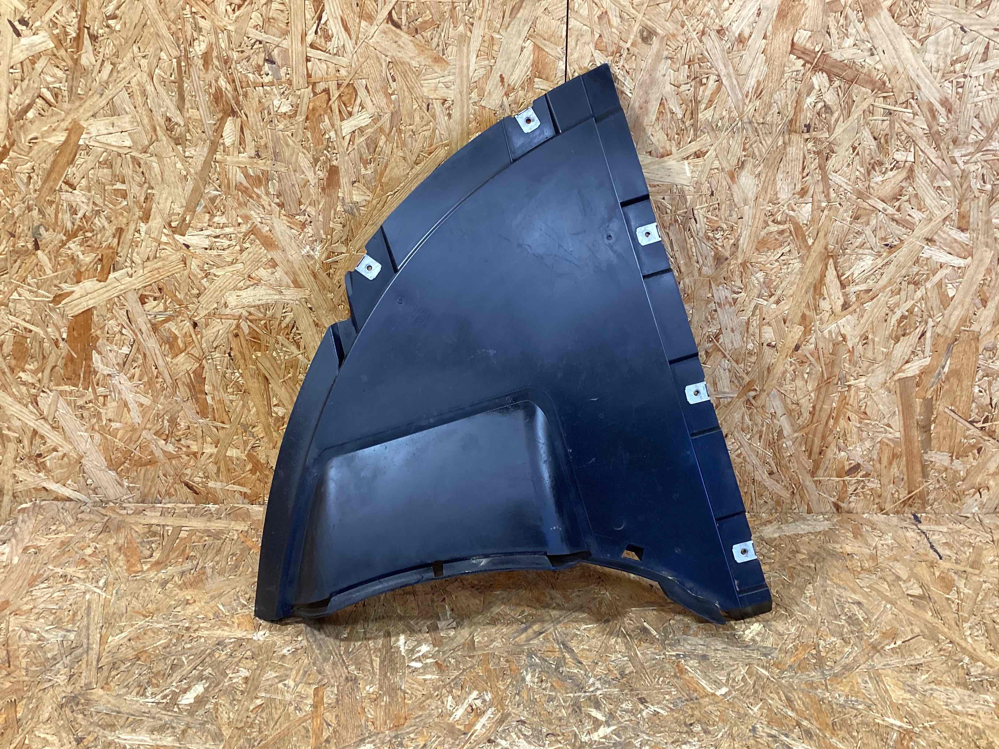 Защита арок передняя правая (подкрылок) Porsche Taycan 170326-121