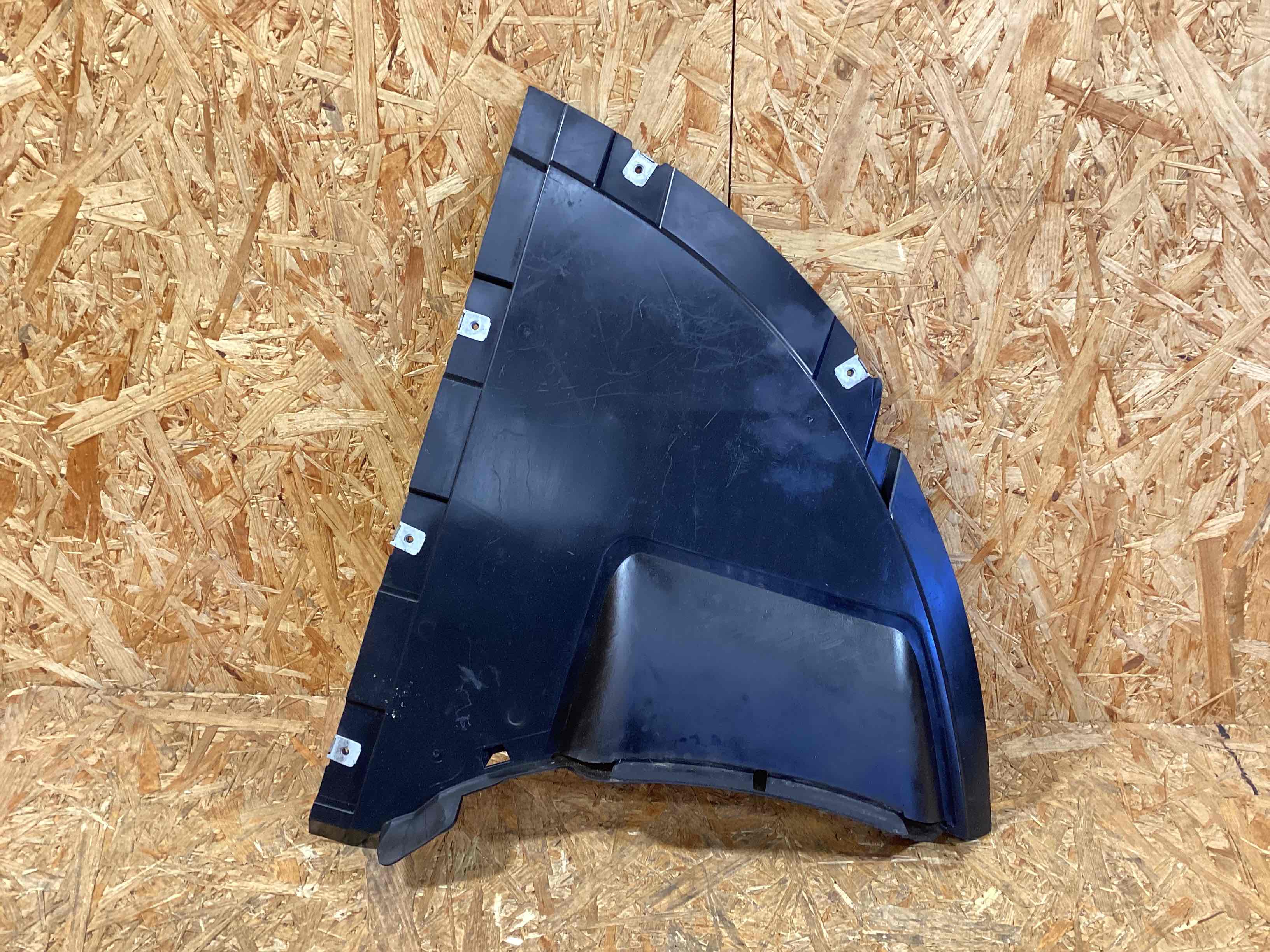 Защита арок передняя левая (подкрылок) Porsche Taycan 170326-122