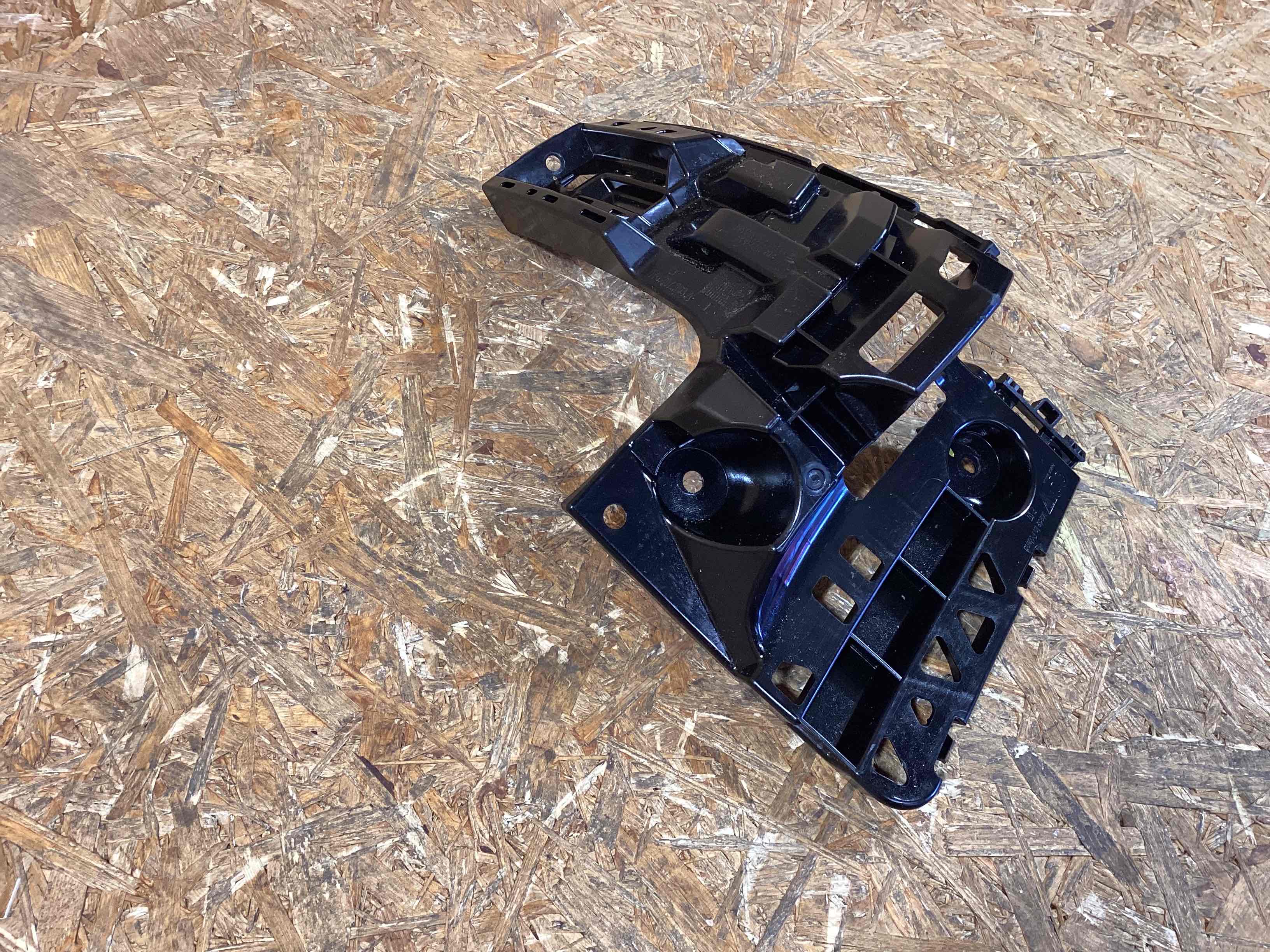 Крепление бампера Porsche Cayenne 170326-124