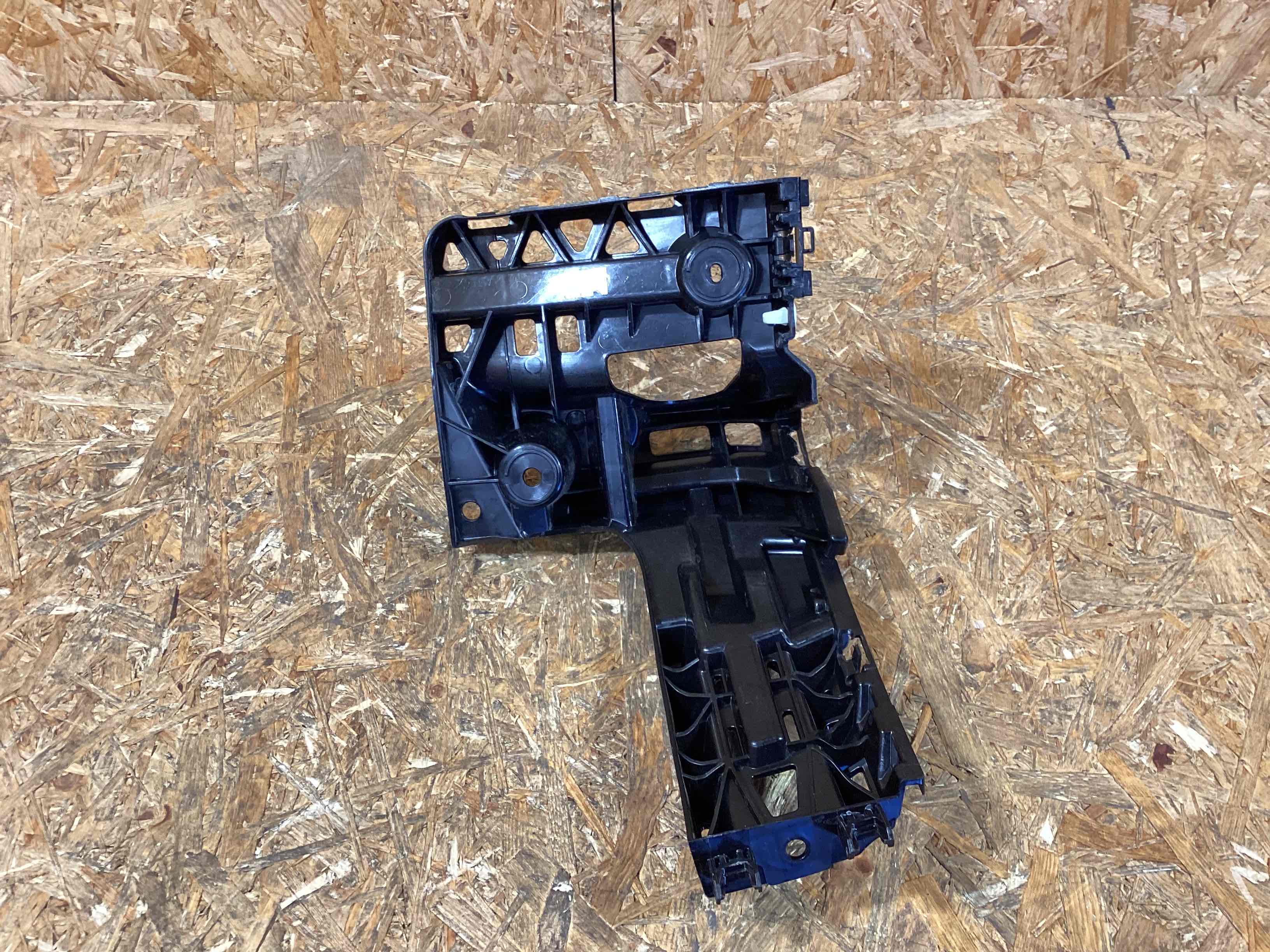 Крепление бампера Porsche Cayenne 170326-124