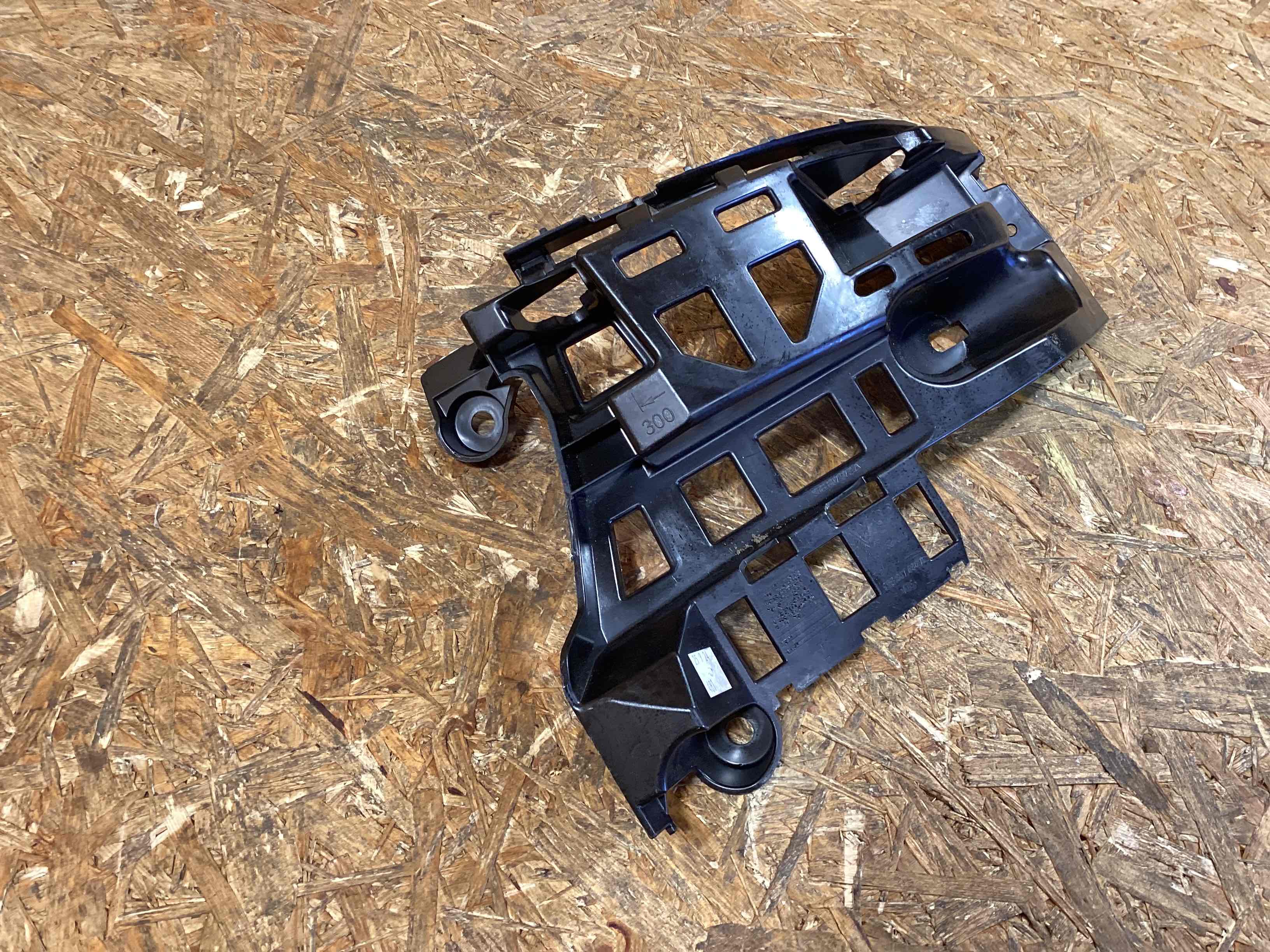 Крепление бампера Porsche Macan 170326-125