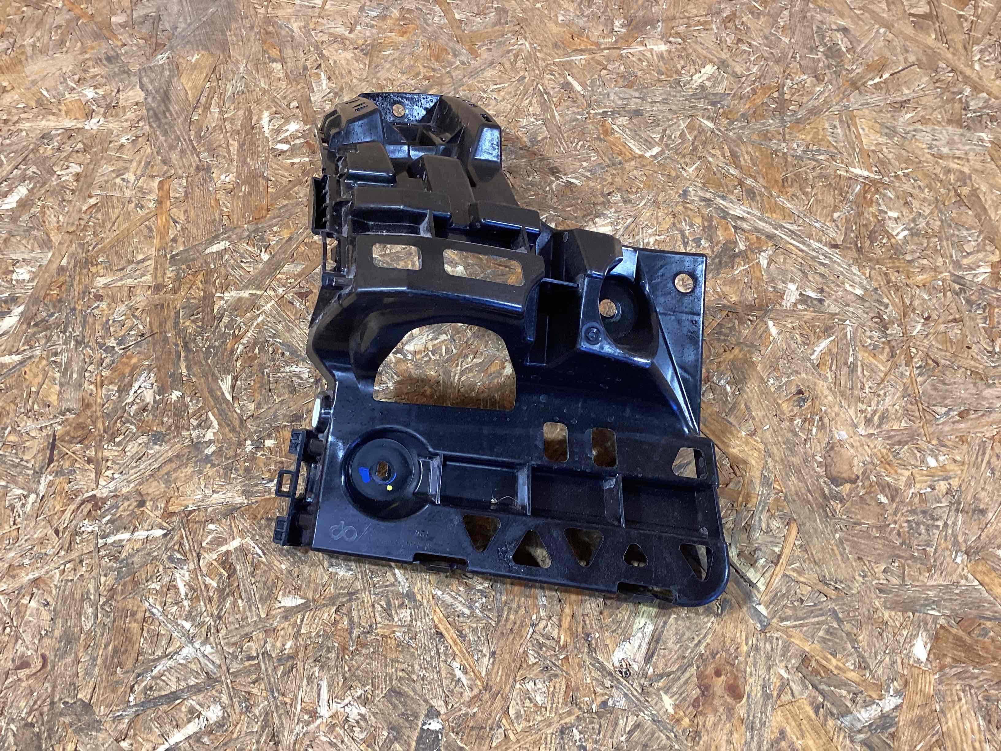 Крепление бампера Porsche Cayenne 170326-126