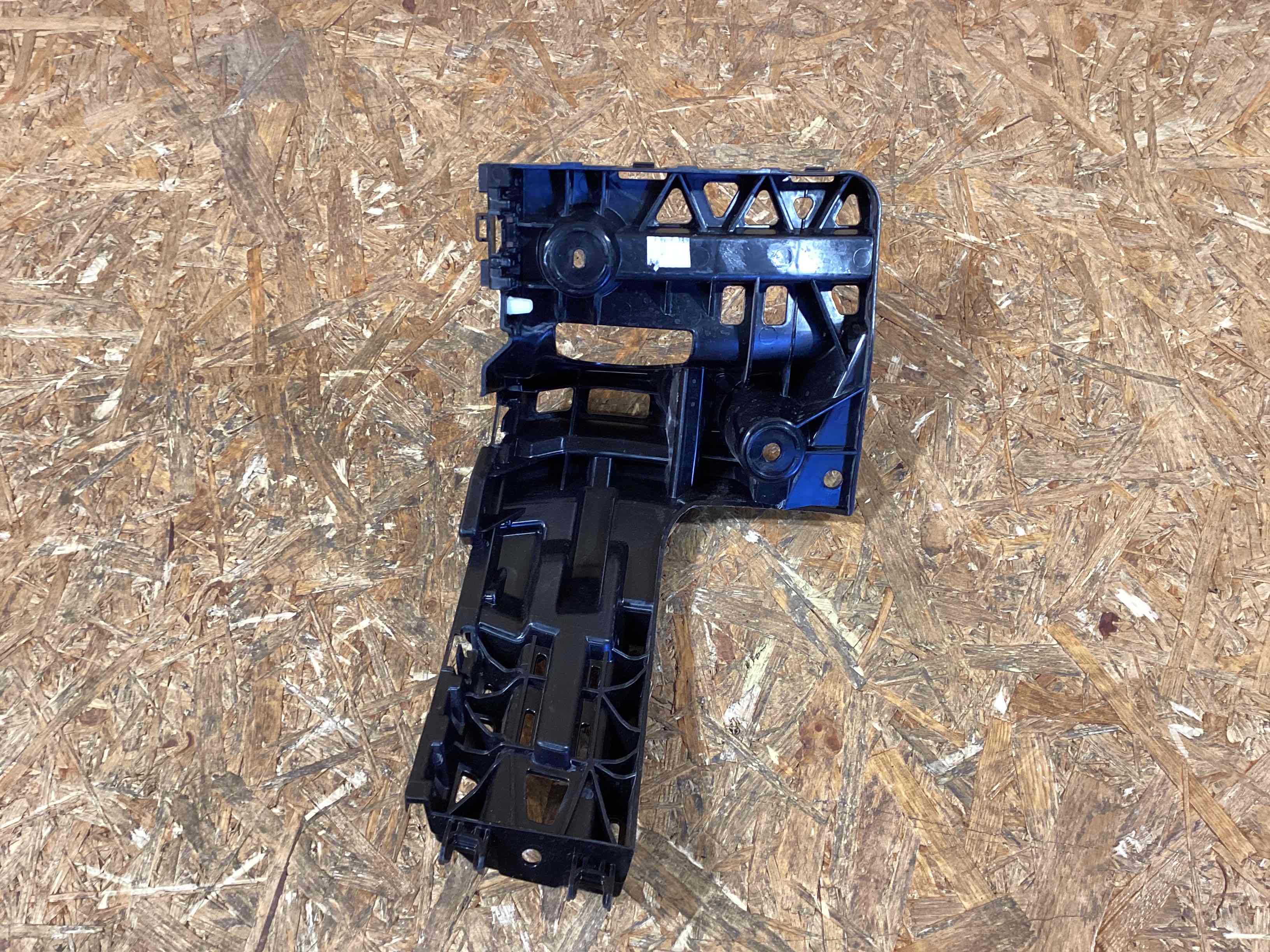 Крепление бампера Porsche Cayenne 170326-126