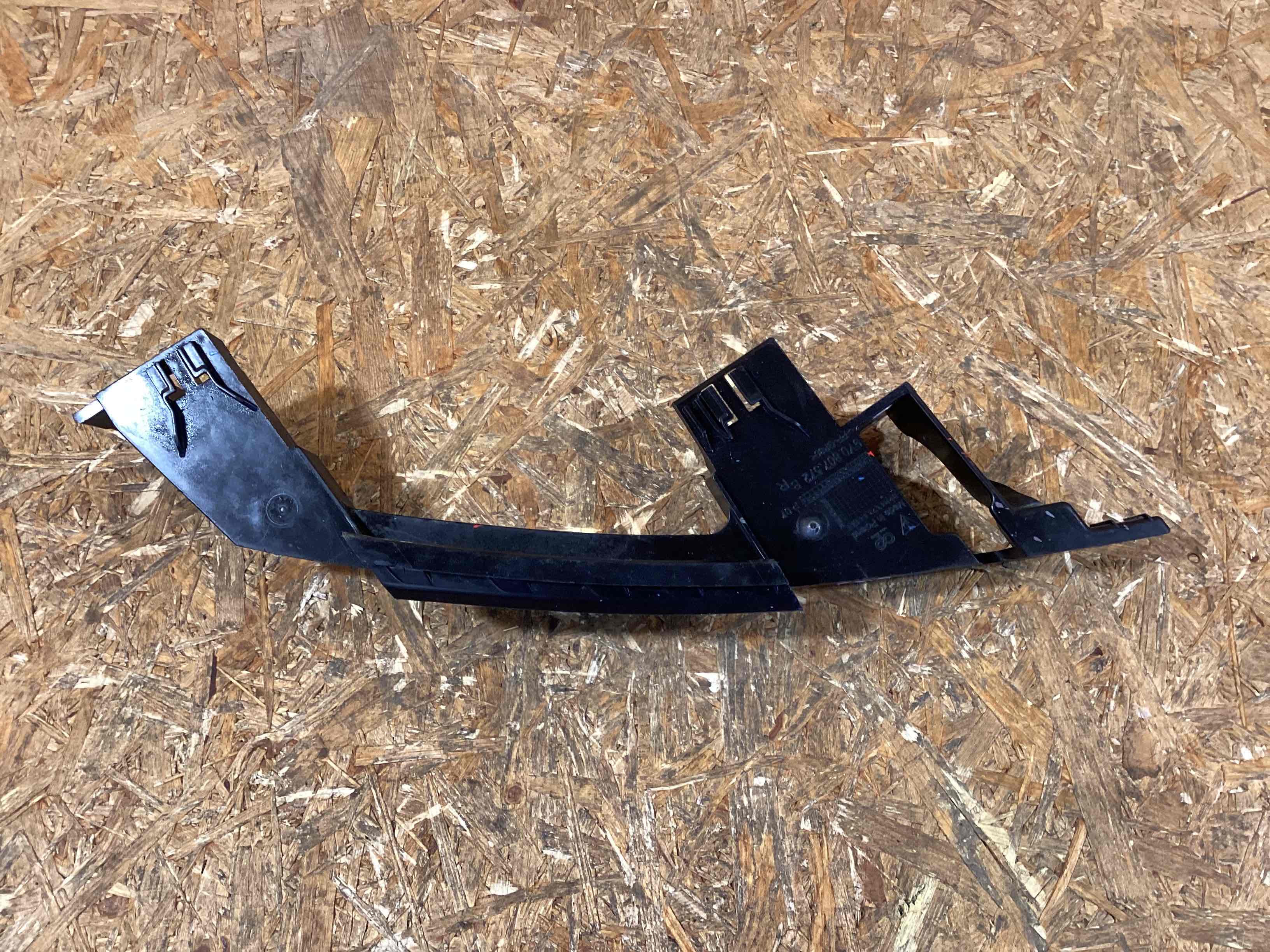 Крепление фары Porsche Cayenne 170326-127