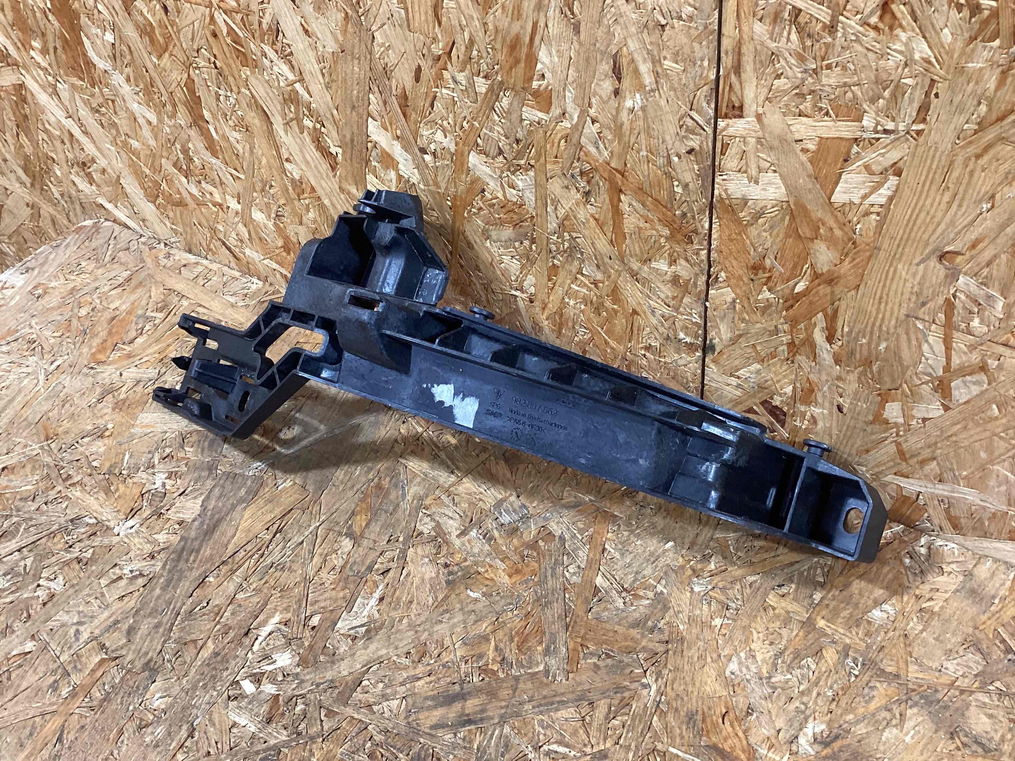 Крепление бампера Porsche Boxster 718 170326-128