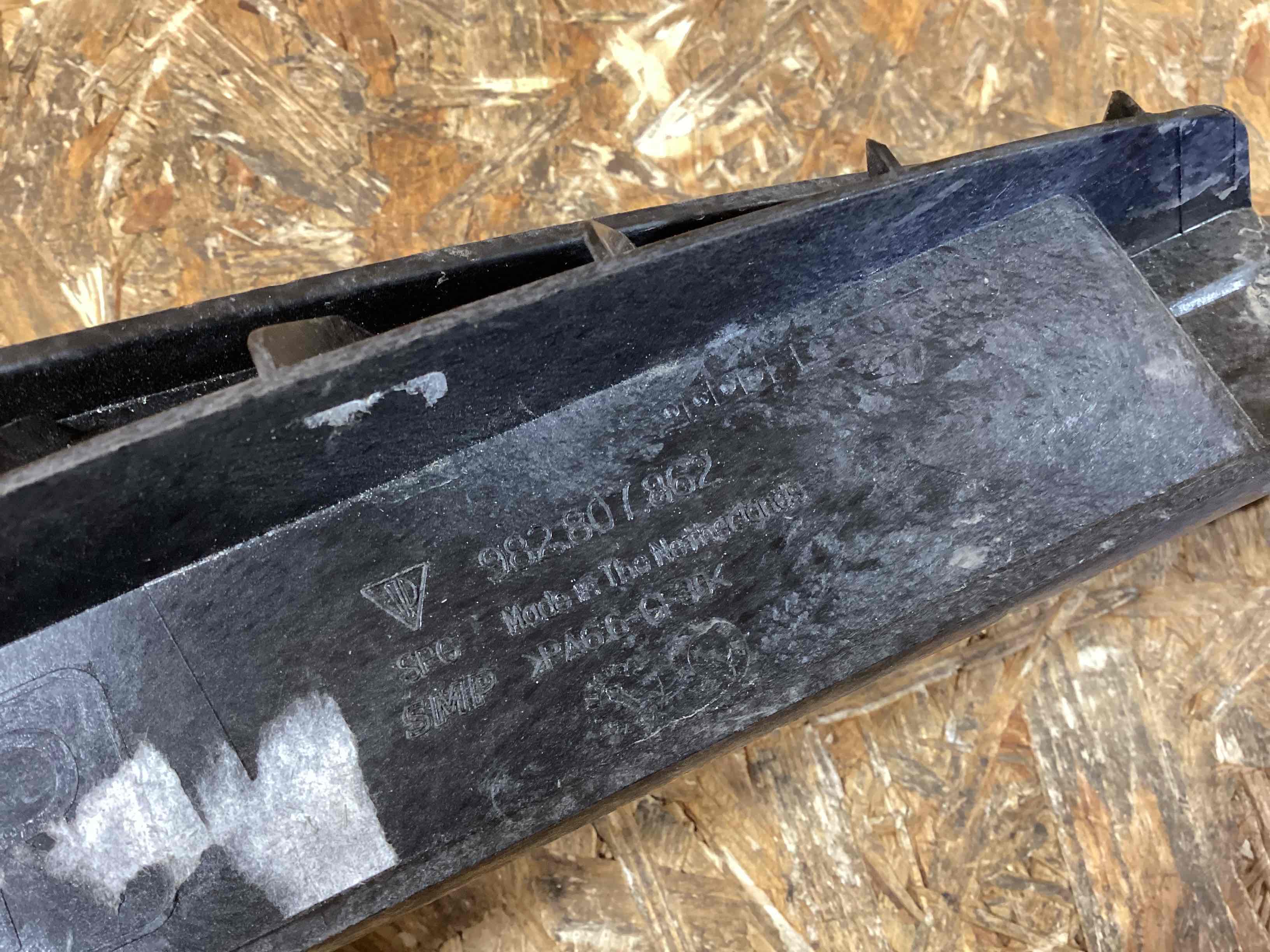 Крепление бампера Porsche Boxster 718 170326-128