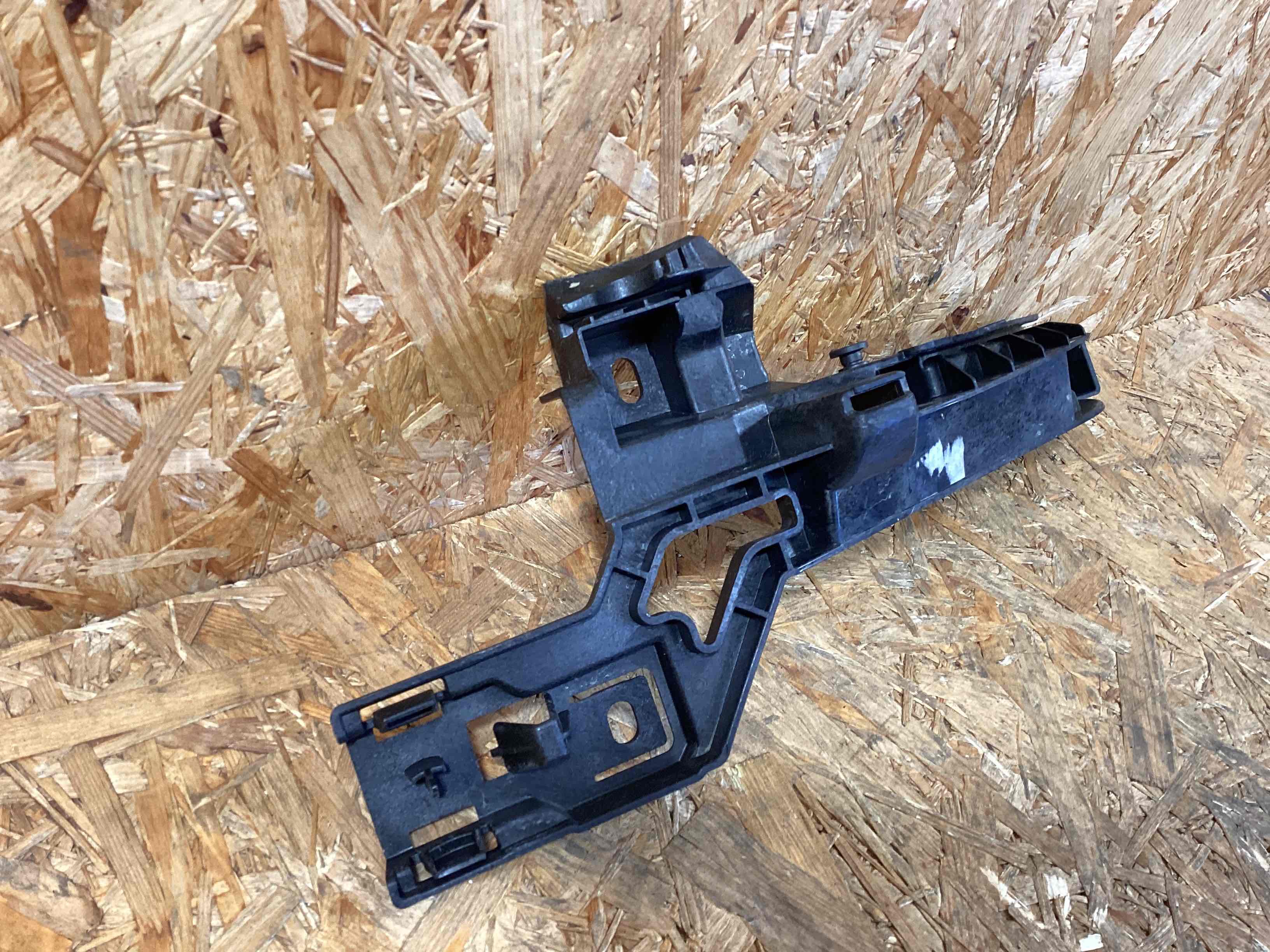 Крепление бампера Porsche Boxster 718 170326-128