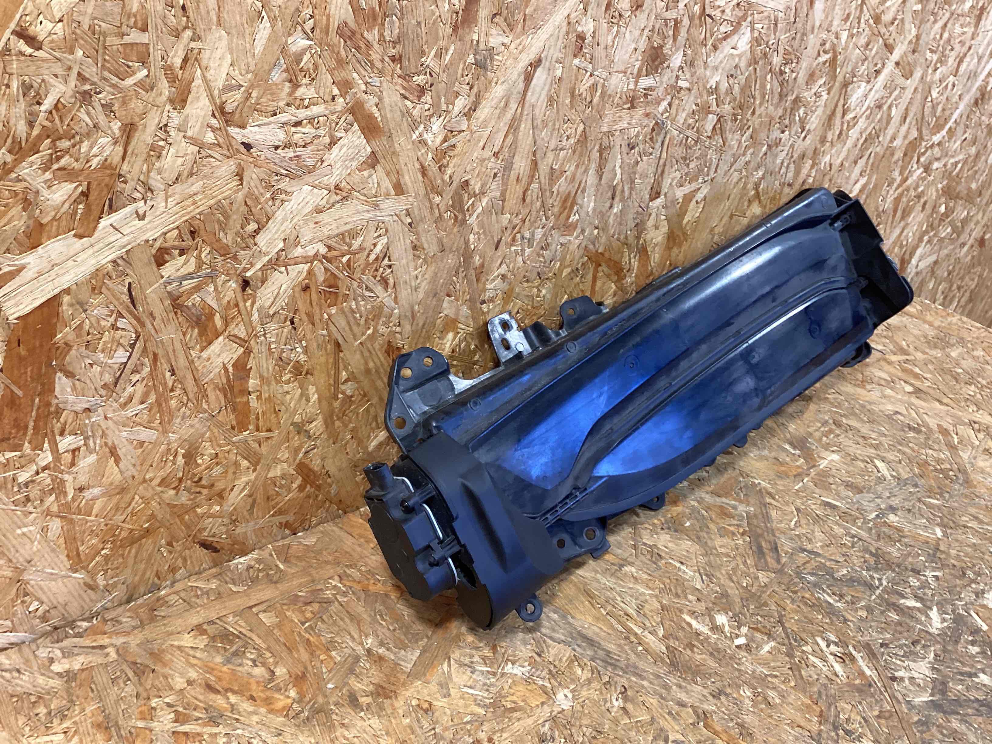 Жалюзи радиатора Porsche Taycan 170326-130