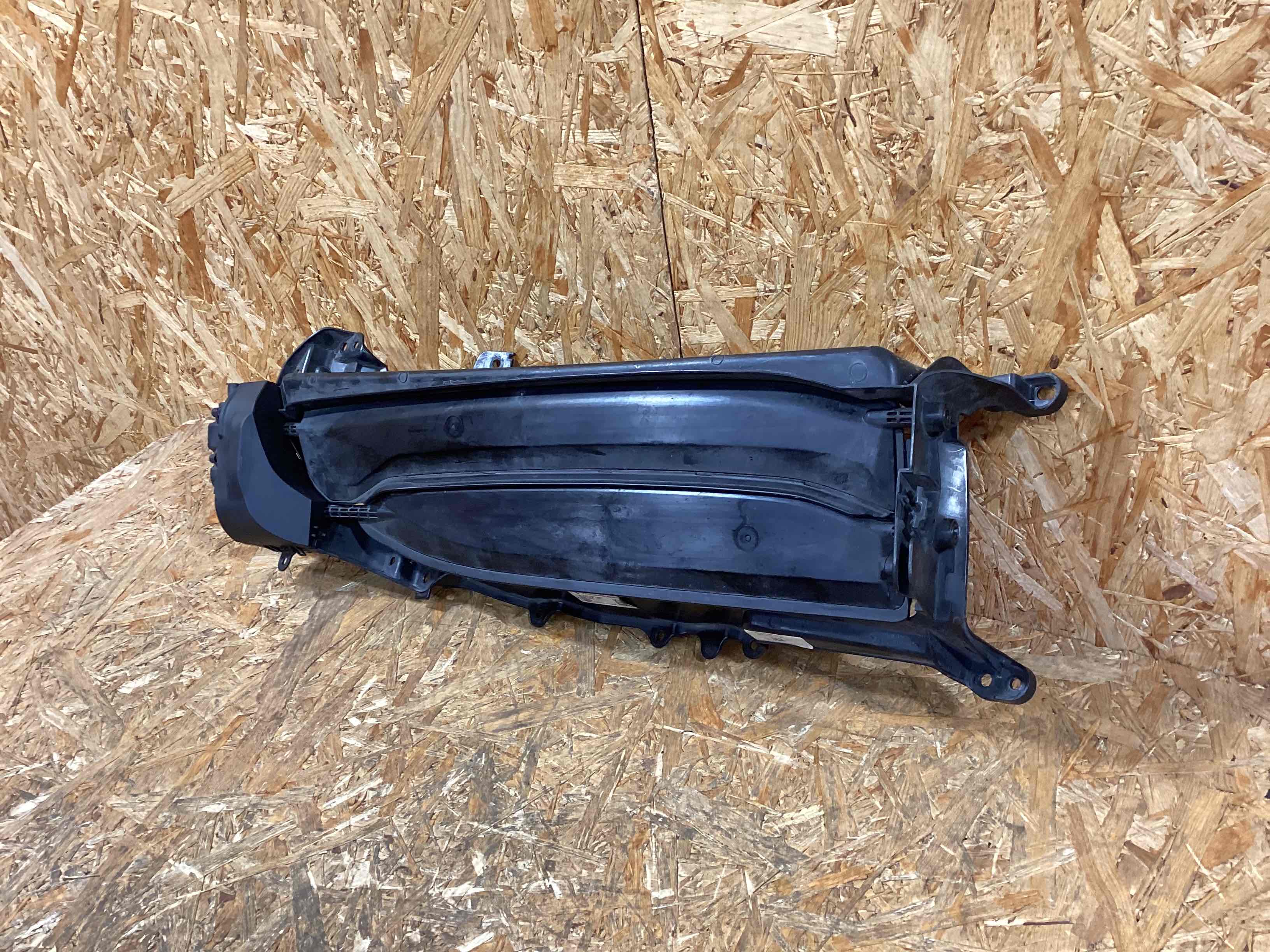 Жалюзи радиатора Porsche Taycan 170326-130