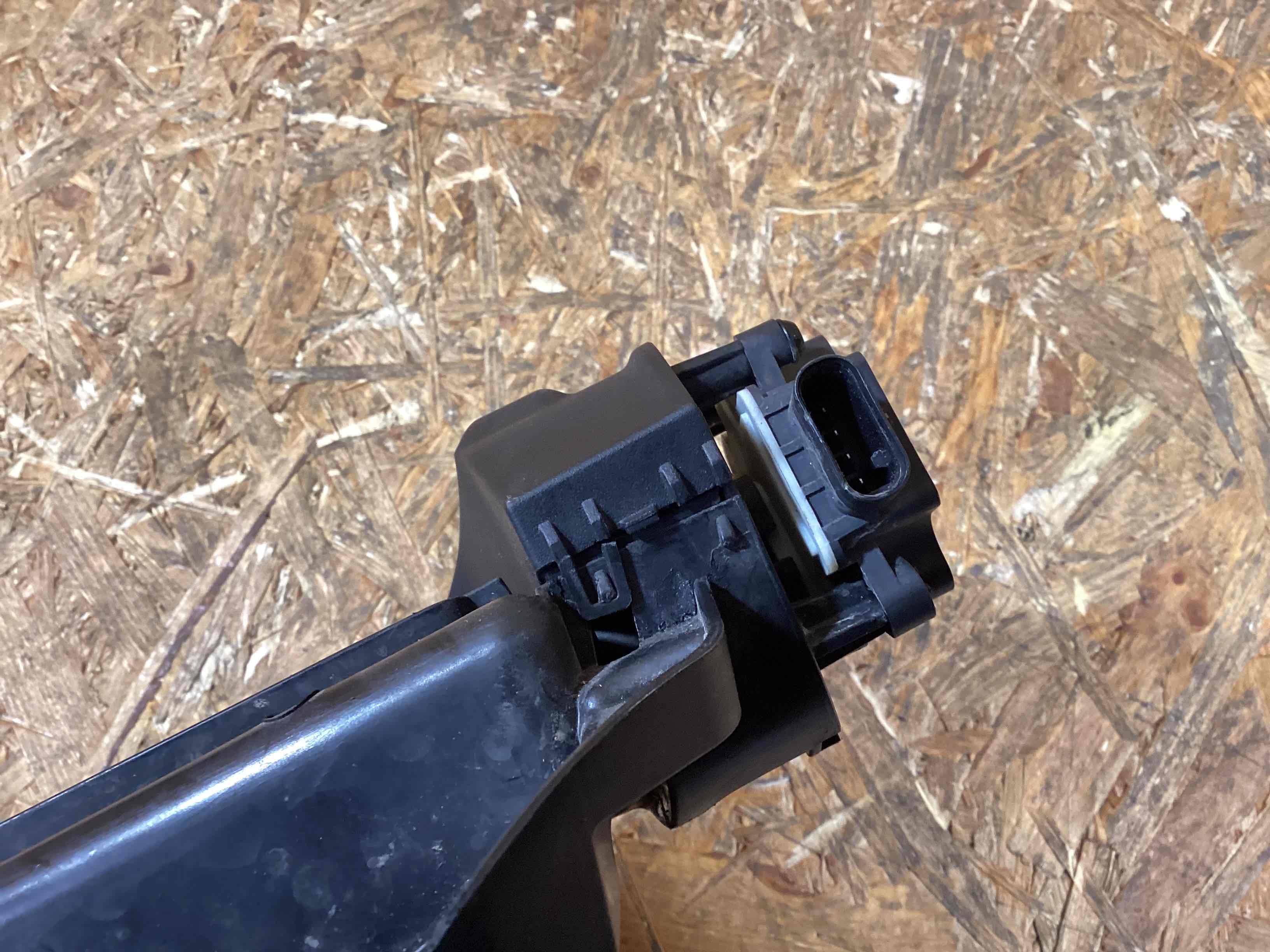 Жалюзи радиатора Porsche Taycan 170326-130