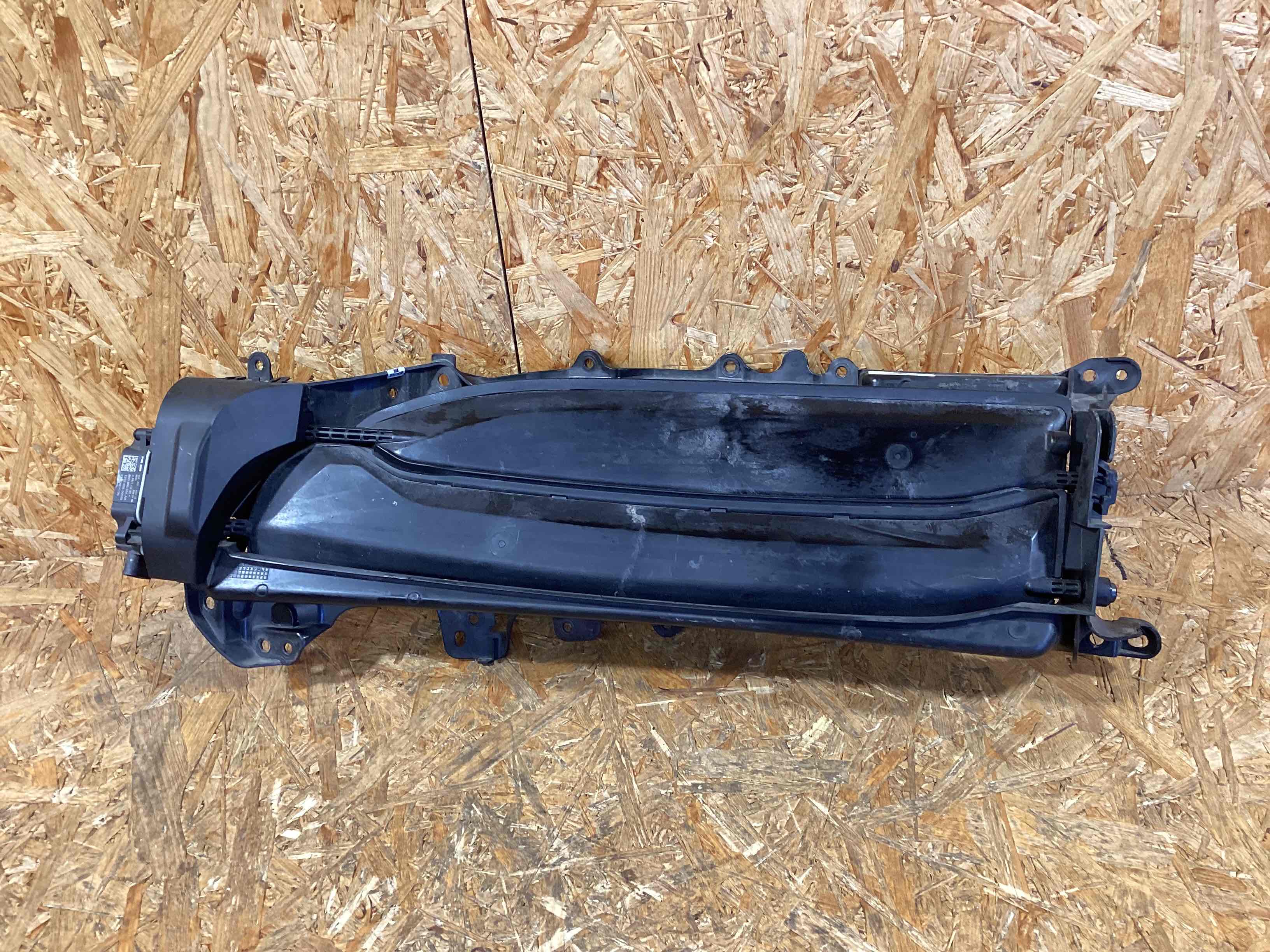 Жалюзи радиатора Porsche Taycan 170326-131