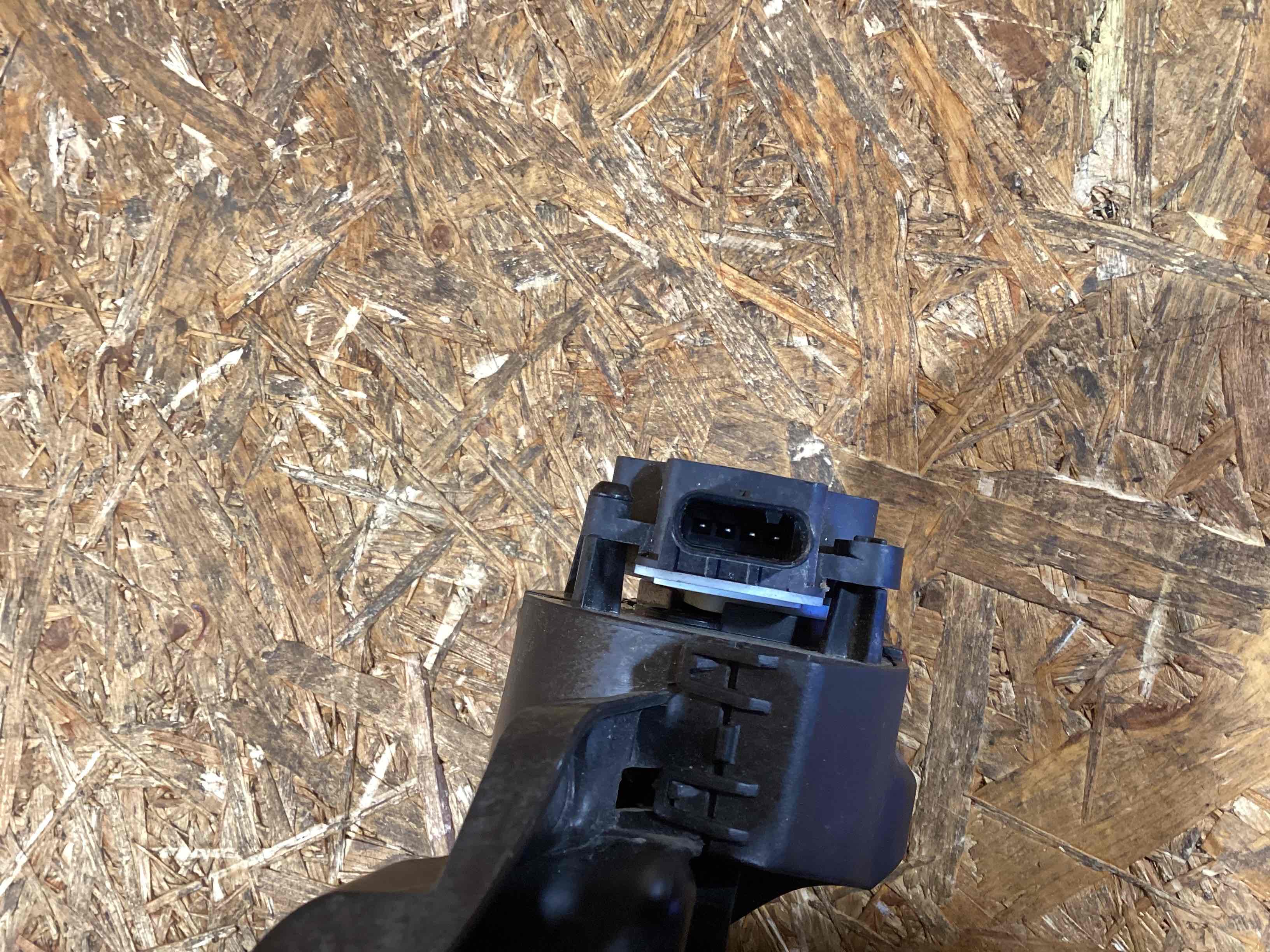 Жалюзи радиатора Porsche Taycan 170326-131