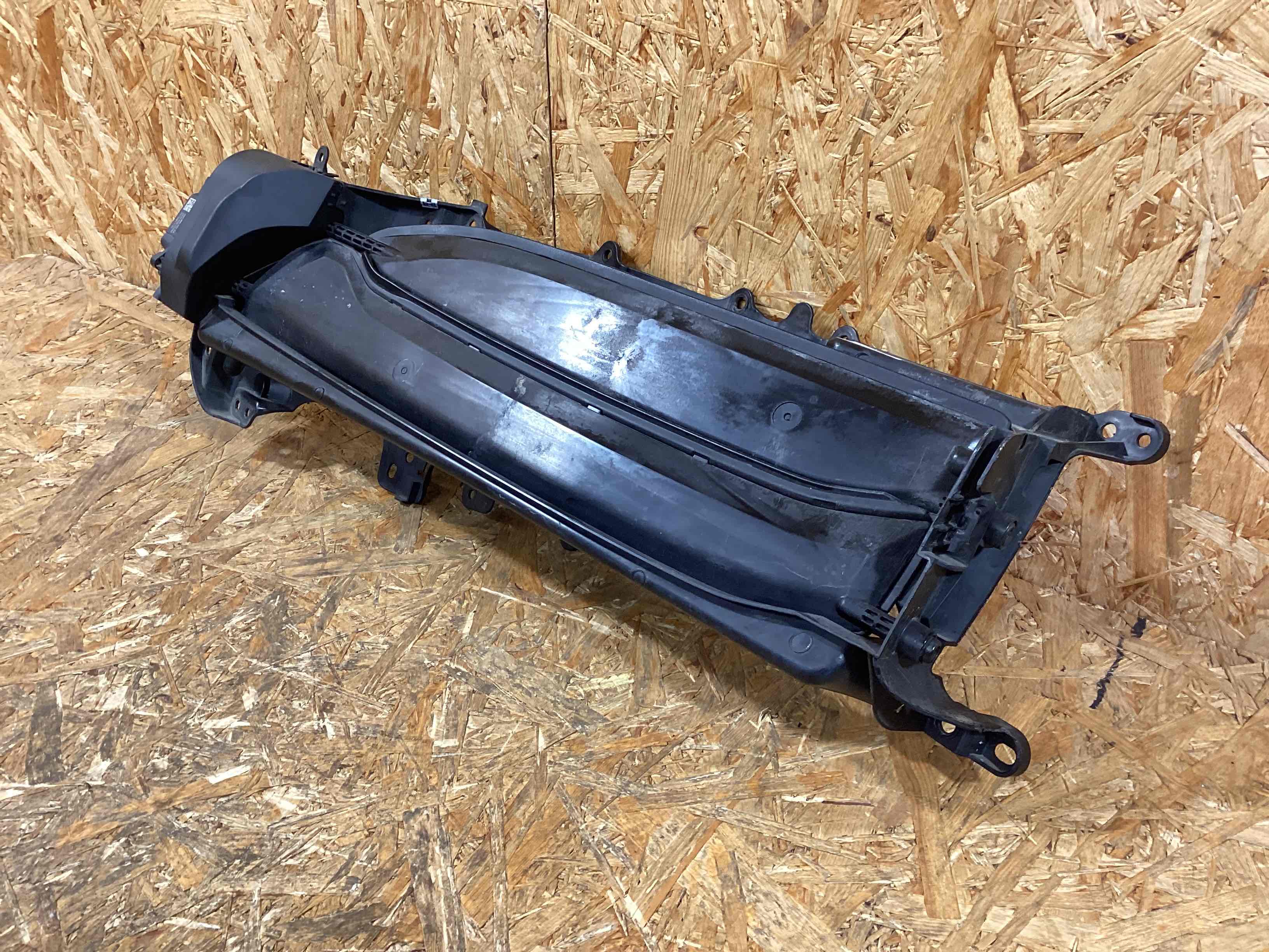 Жалюзи радиатора Porsche Taycan 170326-131