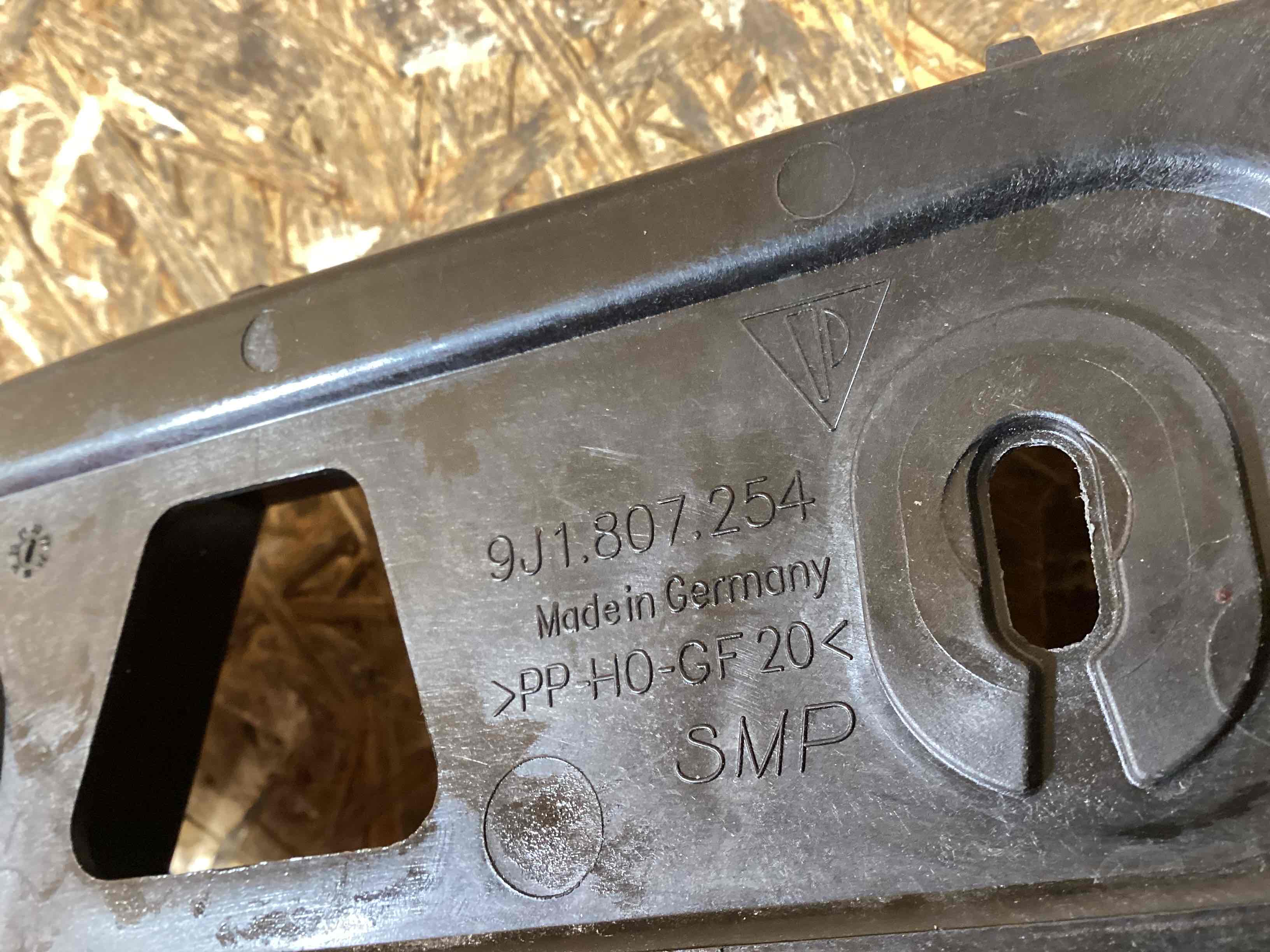 Крепление бампера Porsche Taycan 170326-133