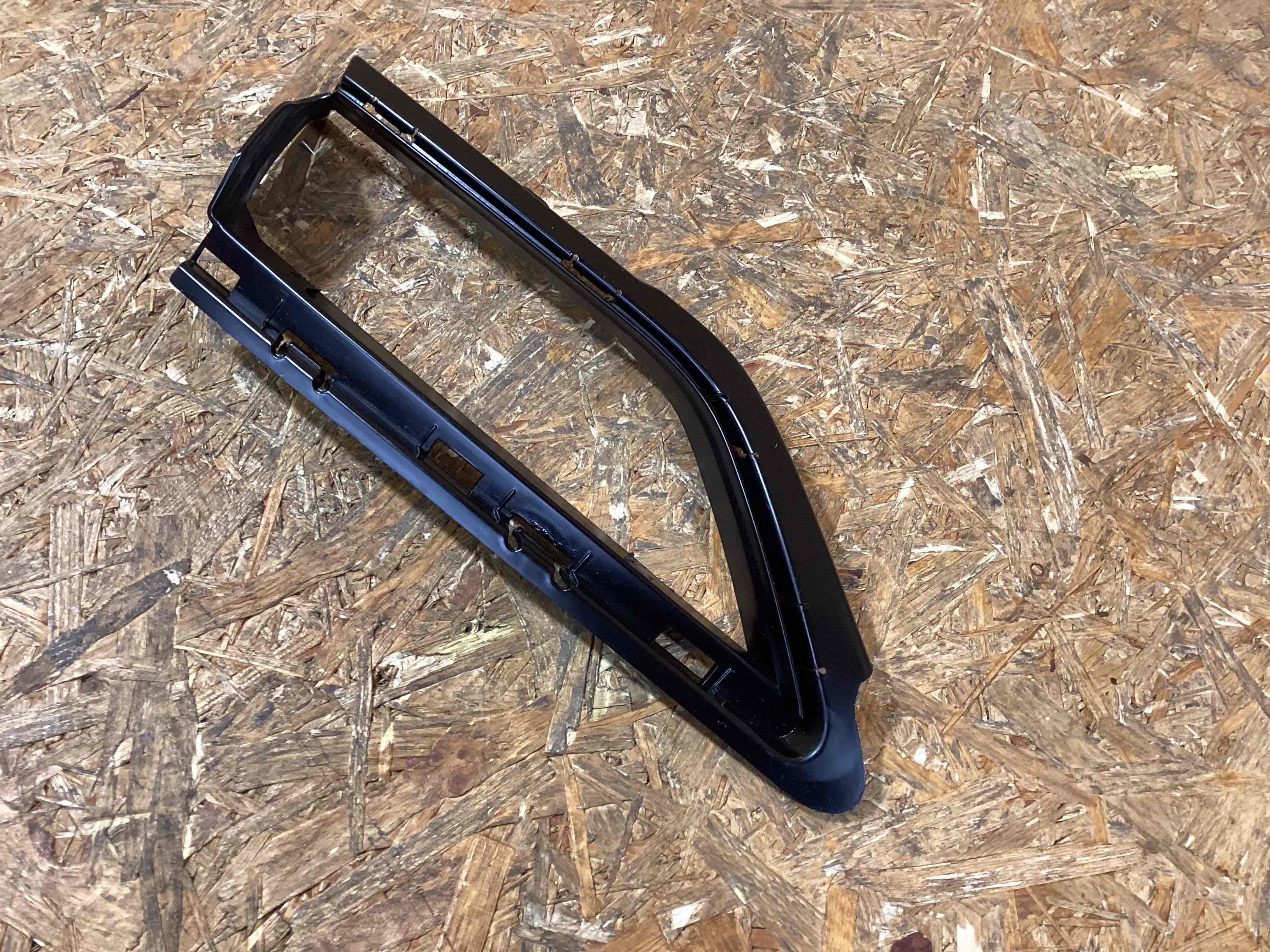 Заглушка, вставка (решетка) в бампер Porsche Cayenne 170326-134