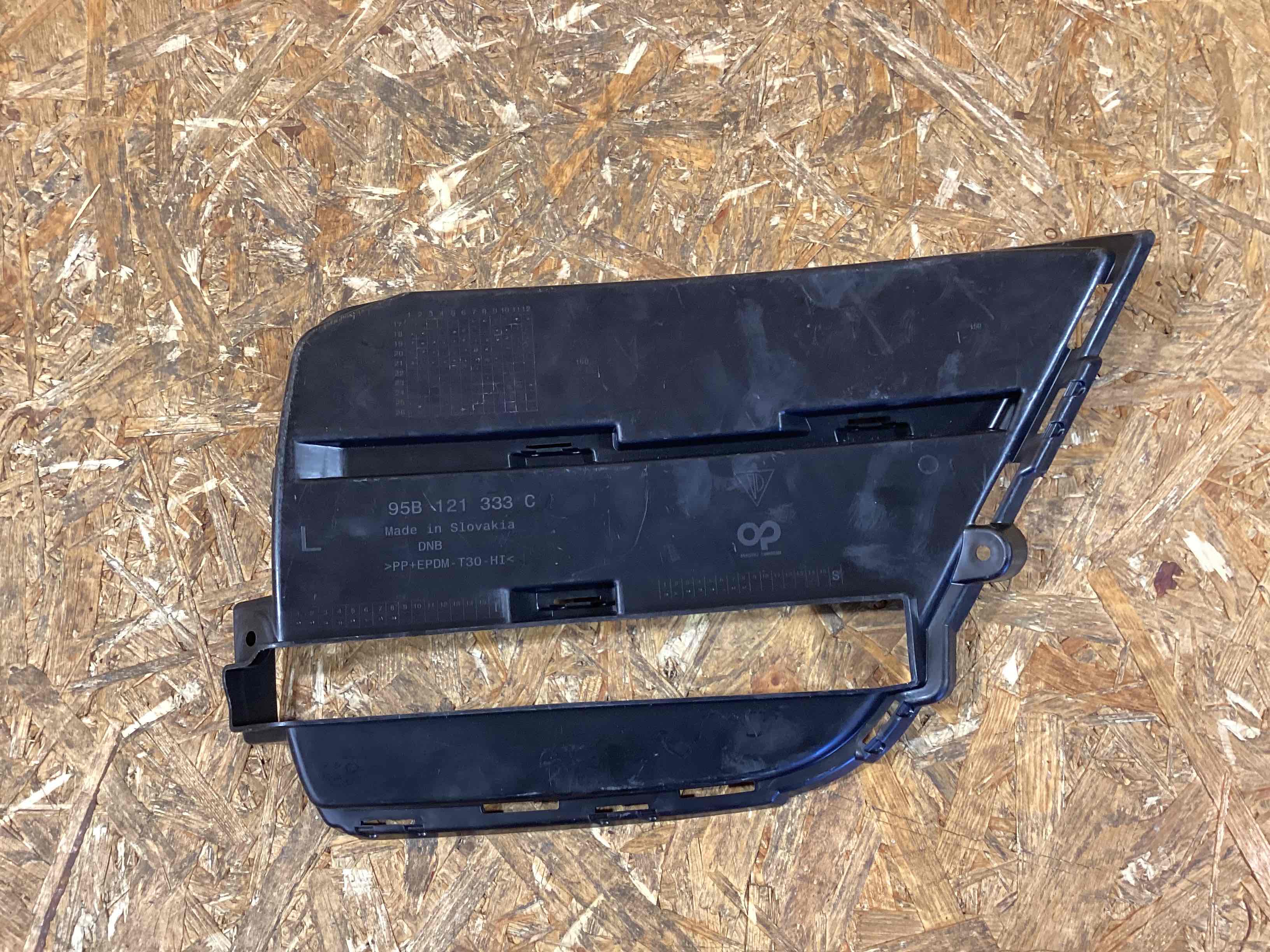 Заглушка, вставка (решетка) в бампер Porsche Macan 170326-135