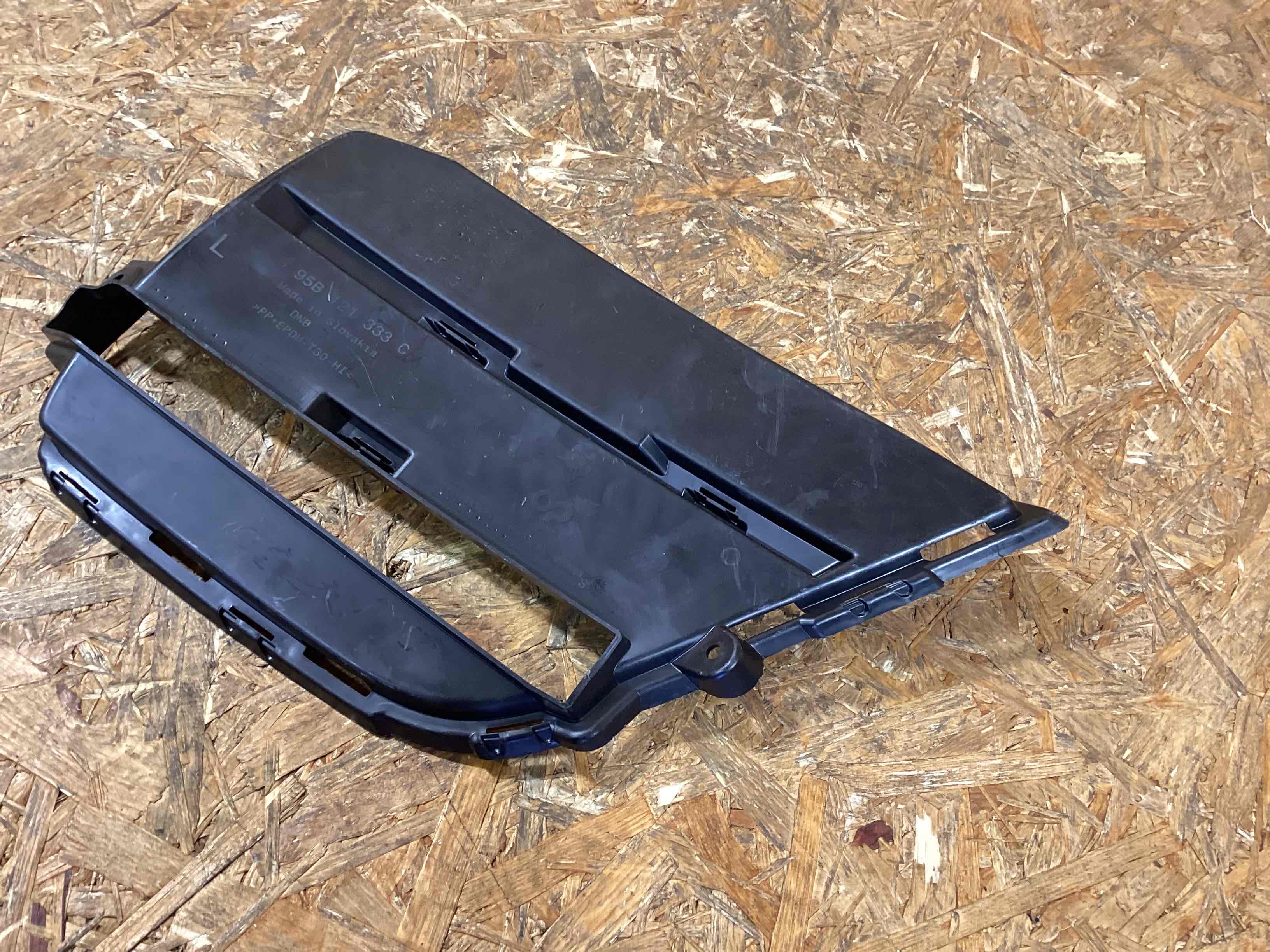 Заглушка, вставка (решетка) в бампер Porsche Macan 170326-135