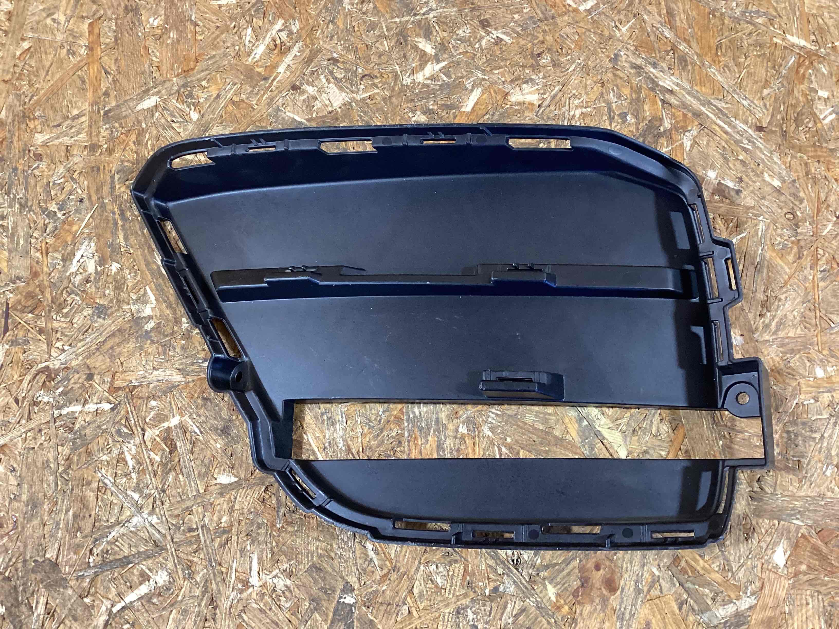 Заглушка, вставка (решетка) в бампер Porsche Macan 170326-135