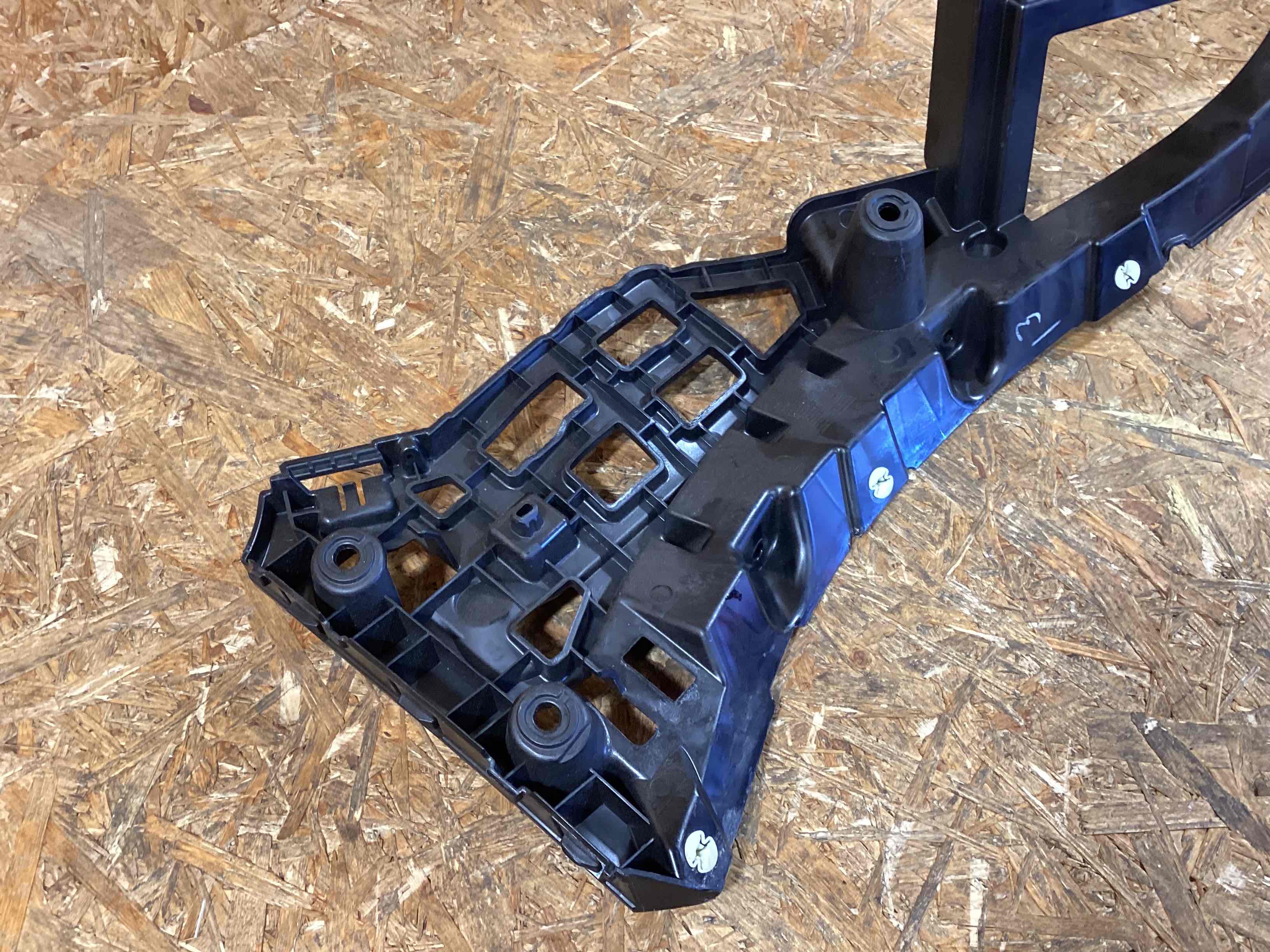 Крепление бампера Porsche Macan 170326-136