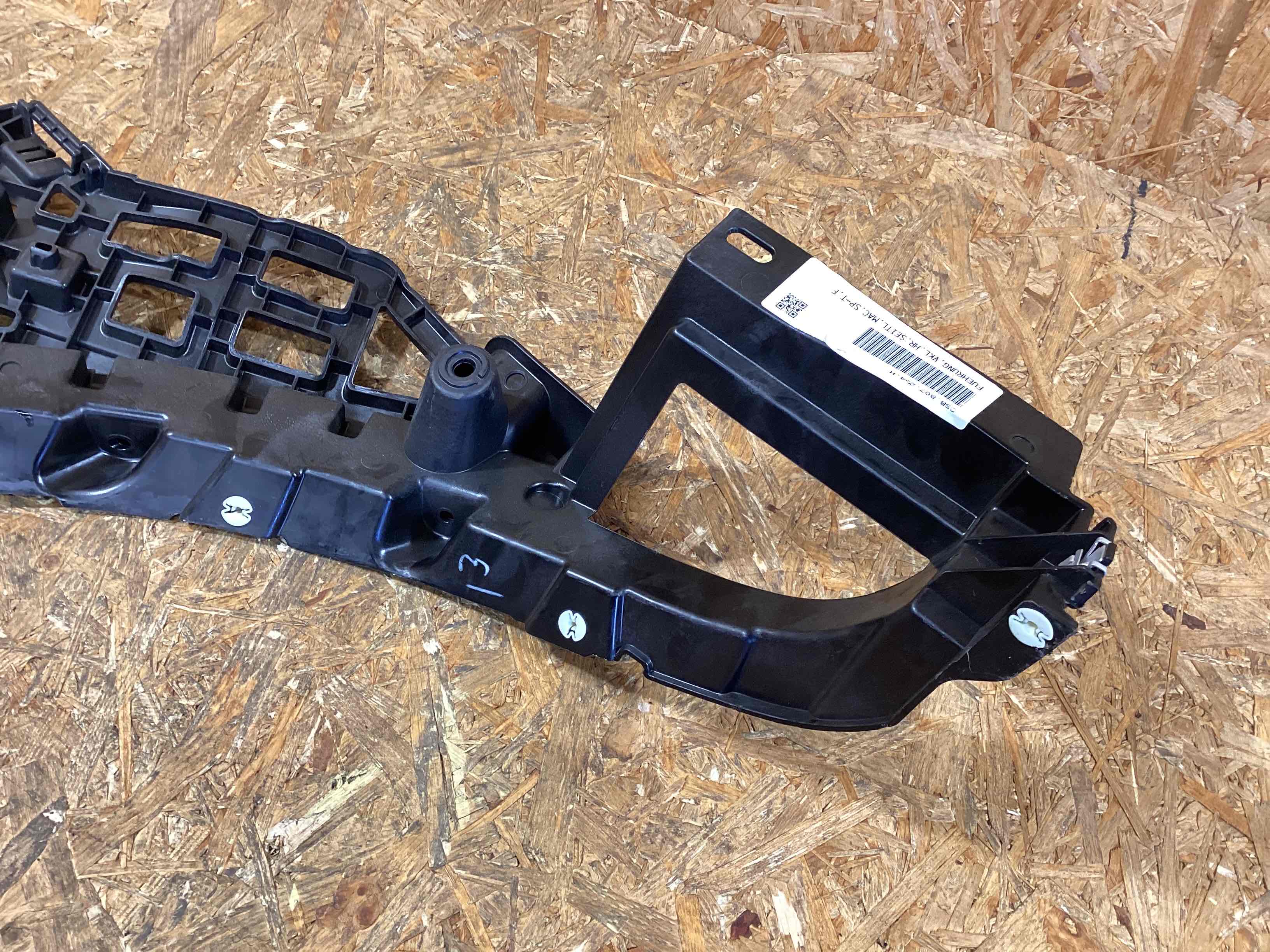 Крепление бампера Porsche Macan 170326-136