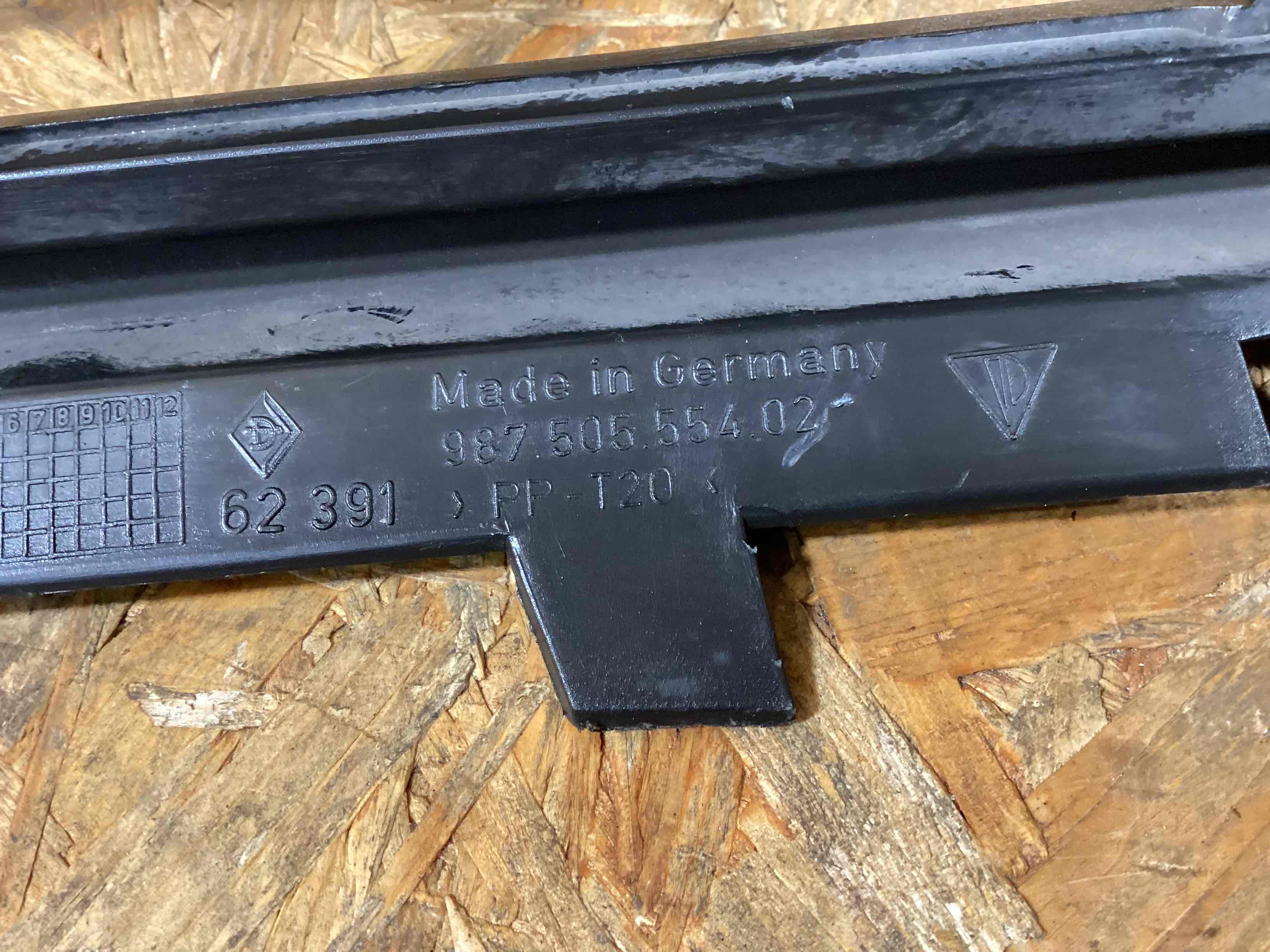 Заглушка, вставка (решетка) в бампер Porsche Cayman 170326-143