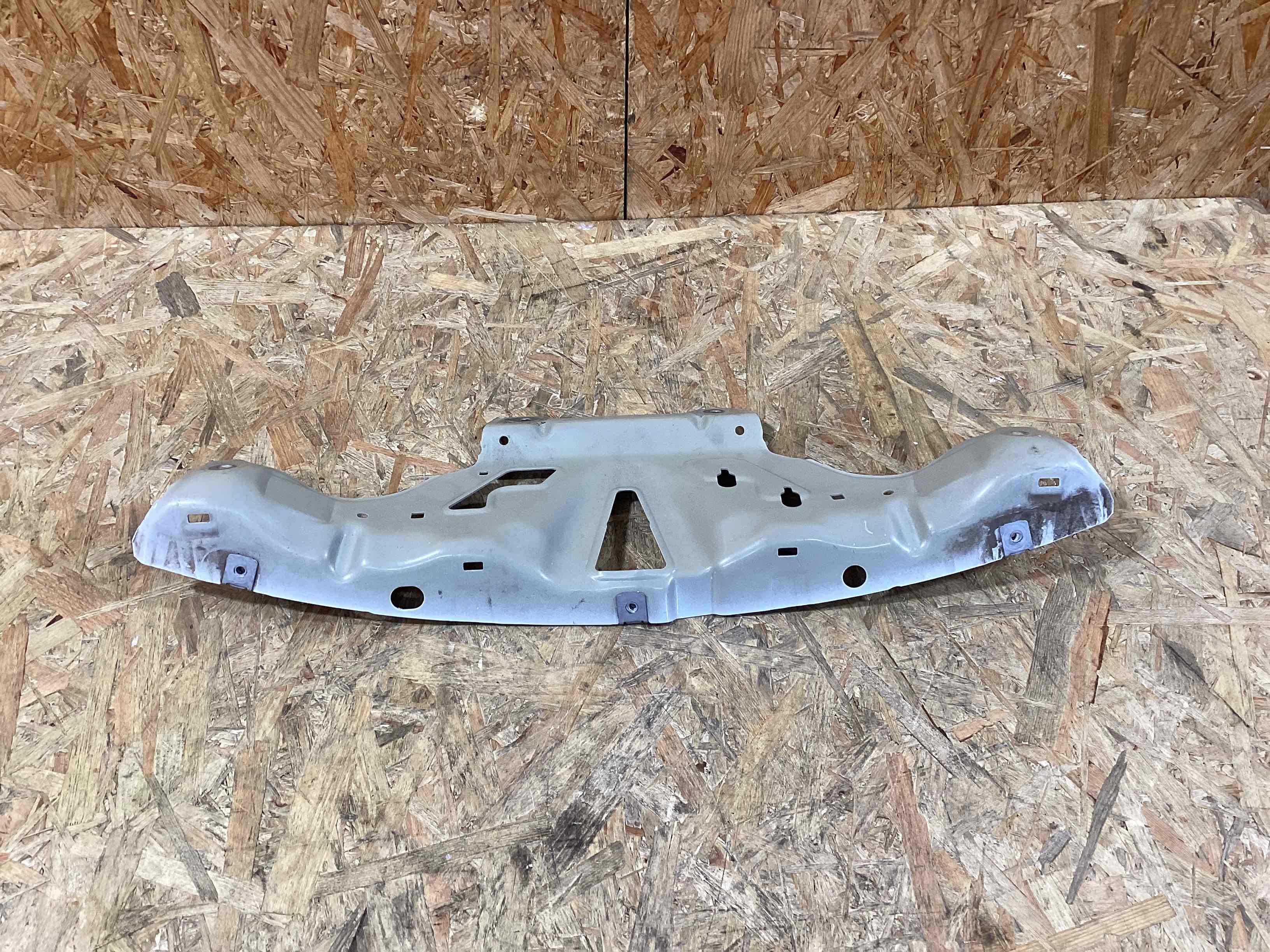 Крепление, кронштейн Porsche Boxster 718 170826-104