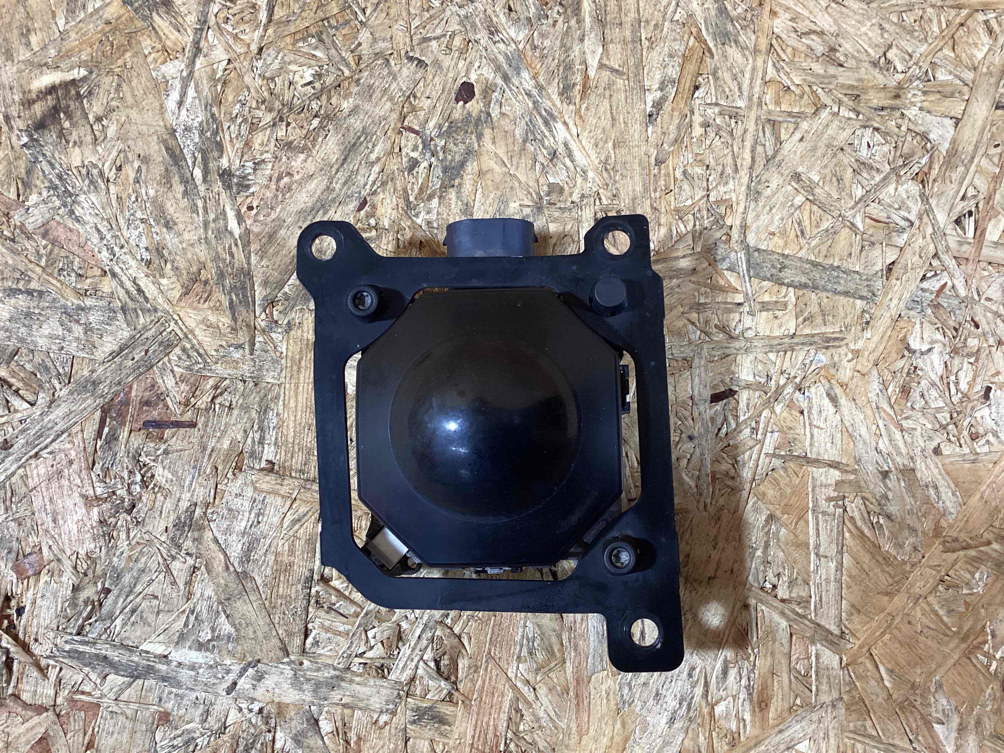 Активный круиз-контроль Porsche Taycan 171025-101