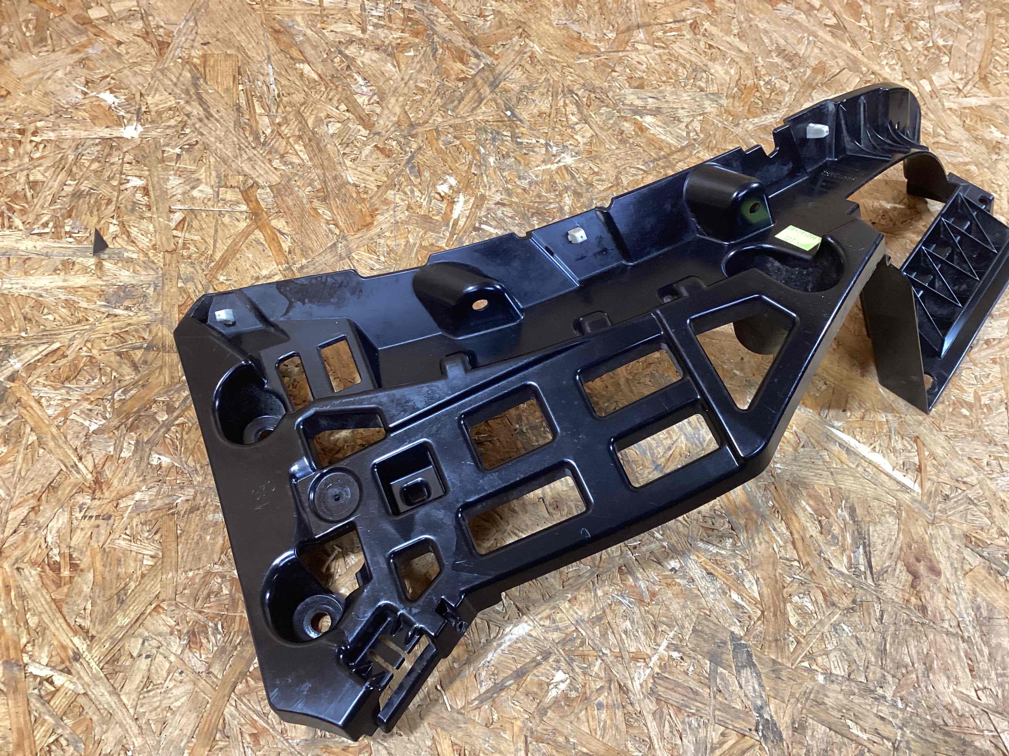 Крепление бампера Porsche Macan 171125-105