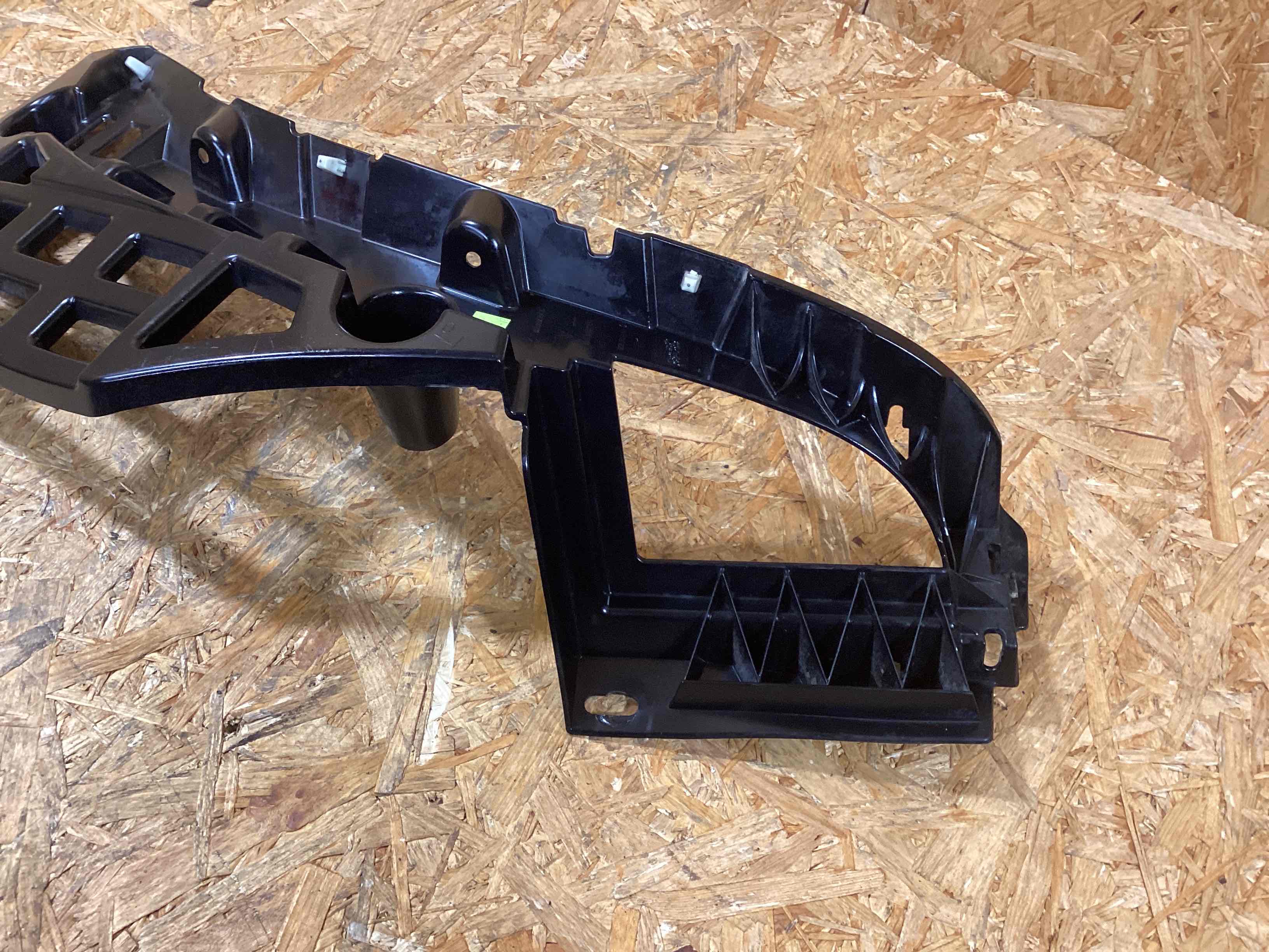 Крепление бампера Porsche Macan 171125-105