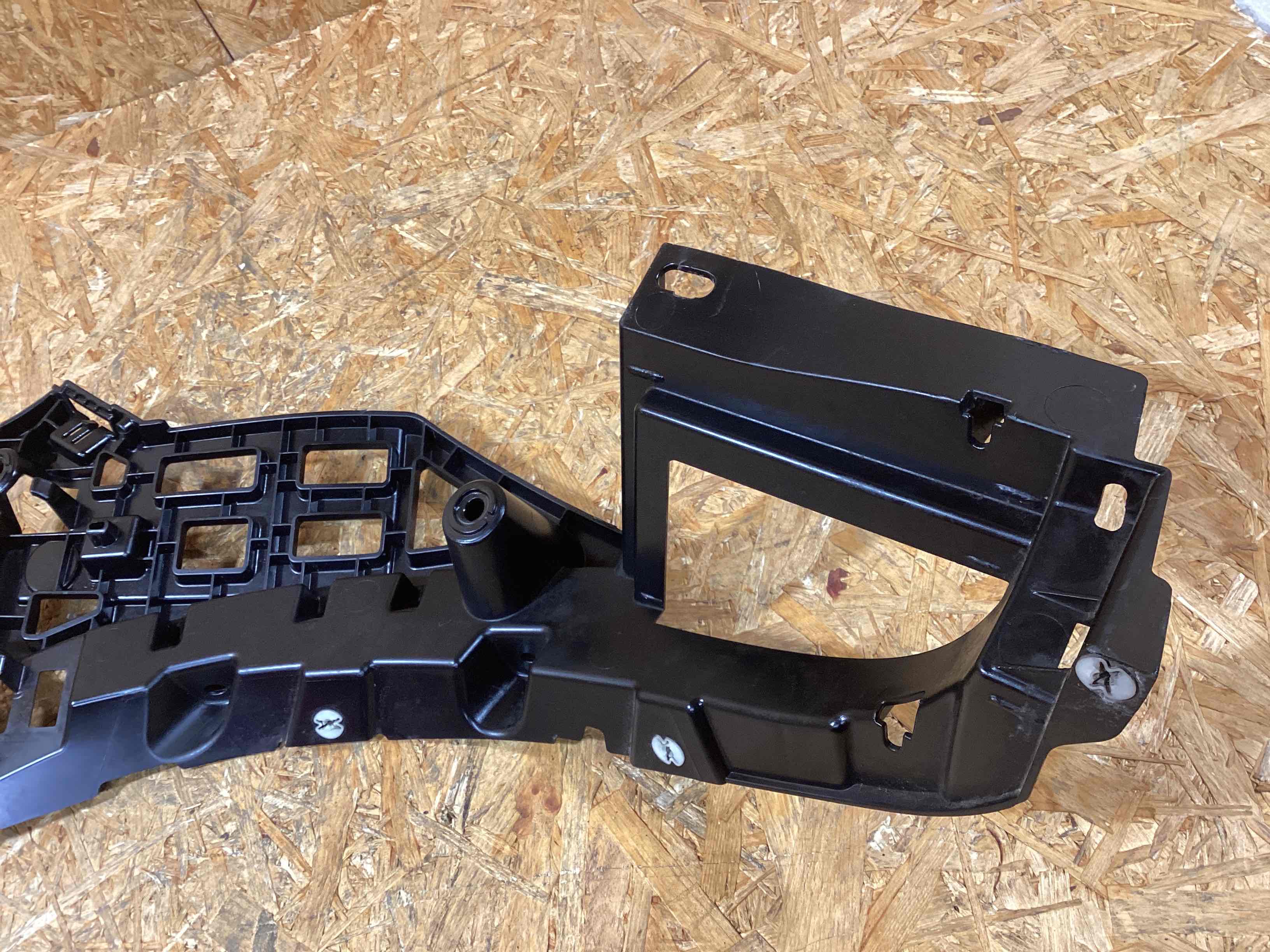 Крепление бампера Porsche Macan 171125-105