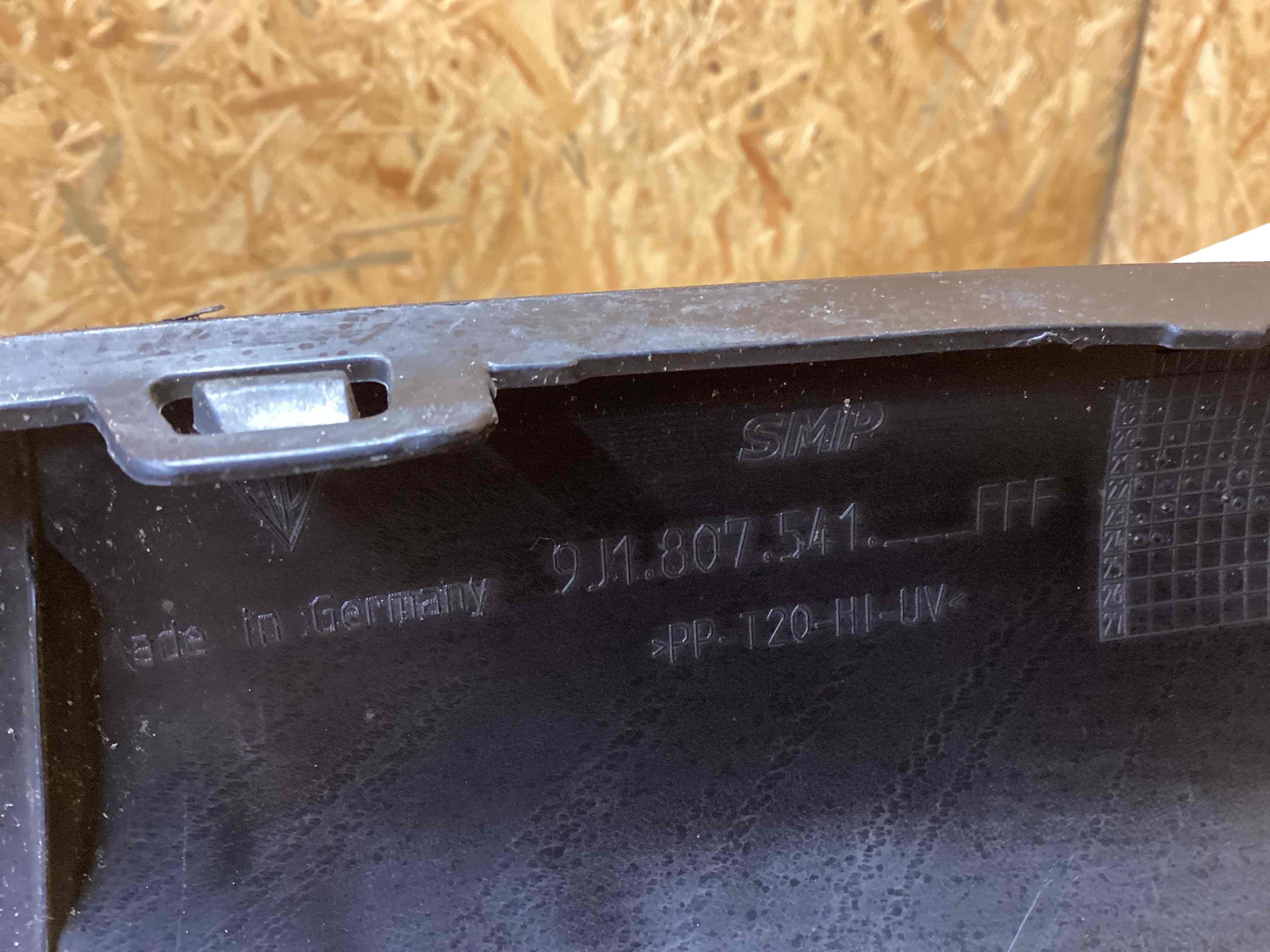 Юбка бампера нижняя Porsche Taycan 171225-101