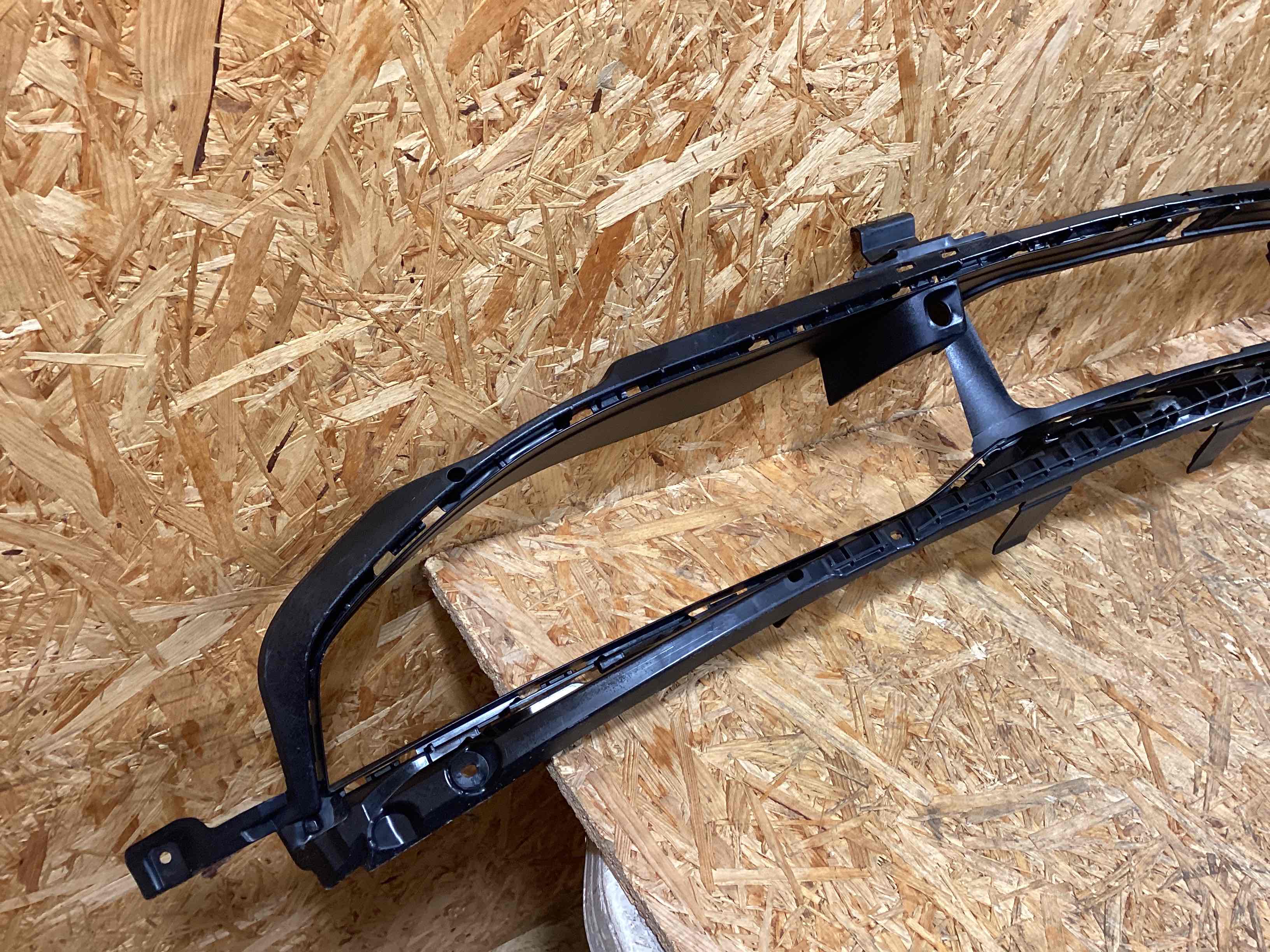 Заглушка, вставка (решетка) в бампер Porsche Taycan 171225-103