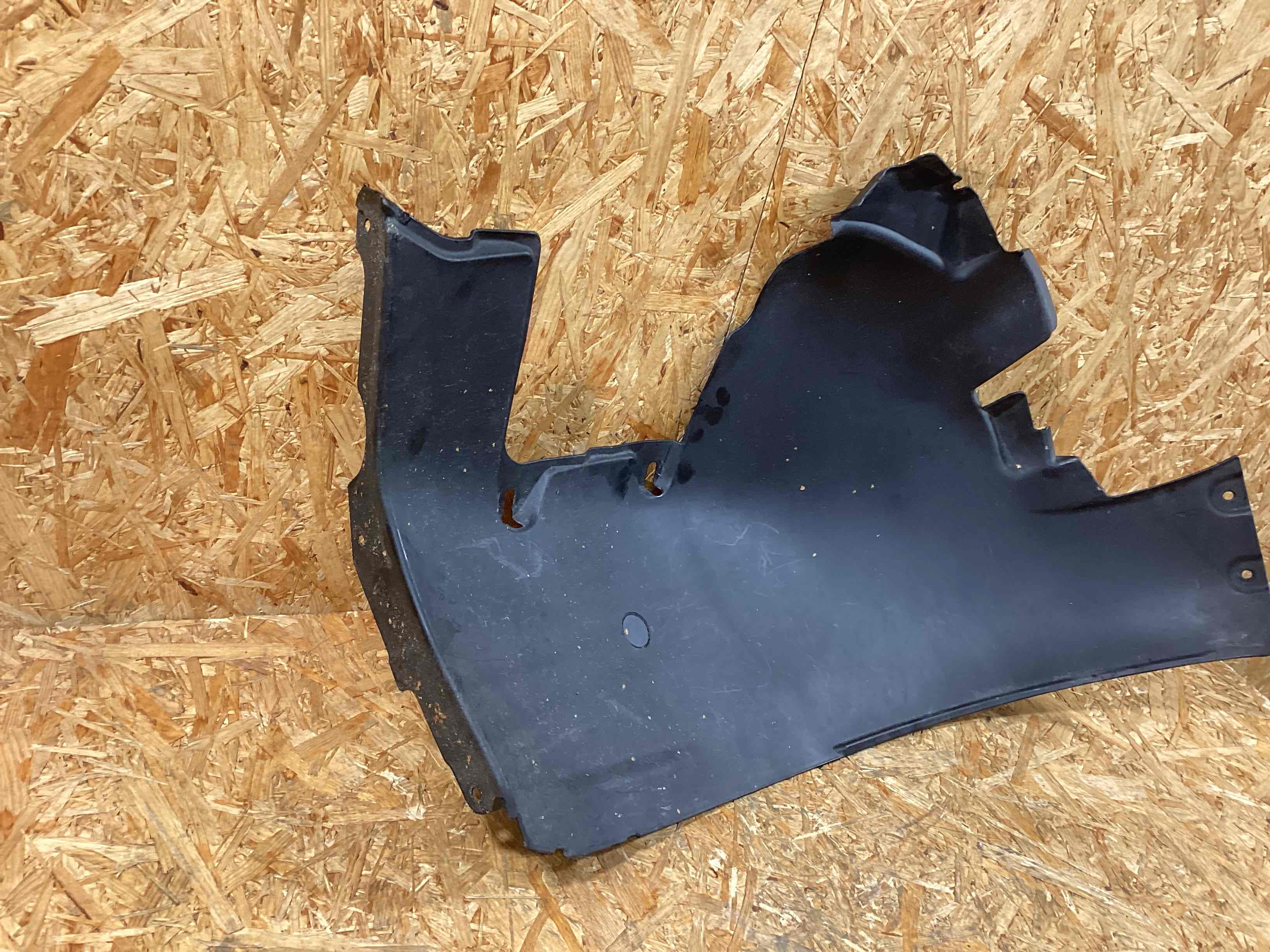 Защита арок задняя левая (подкрылок) Porsche 911 171225-104