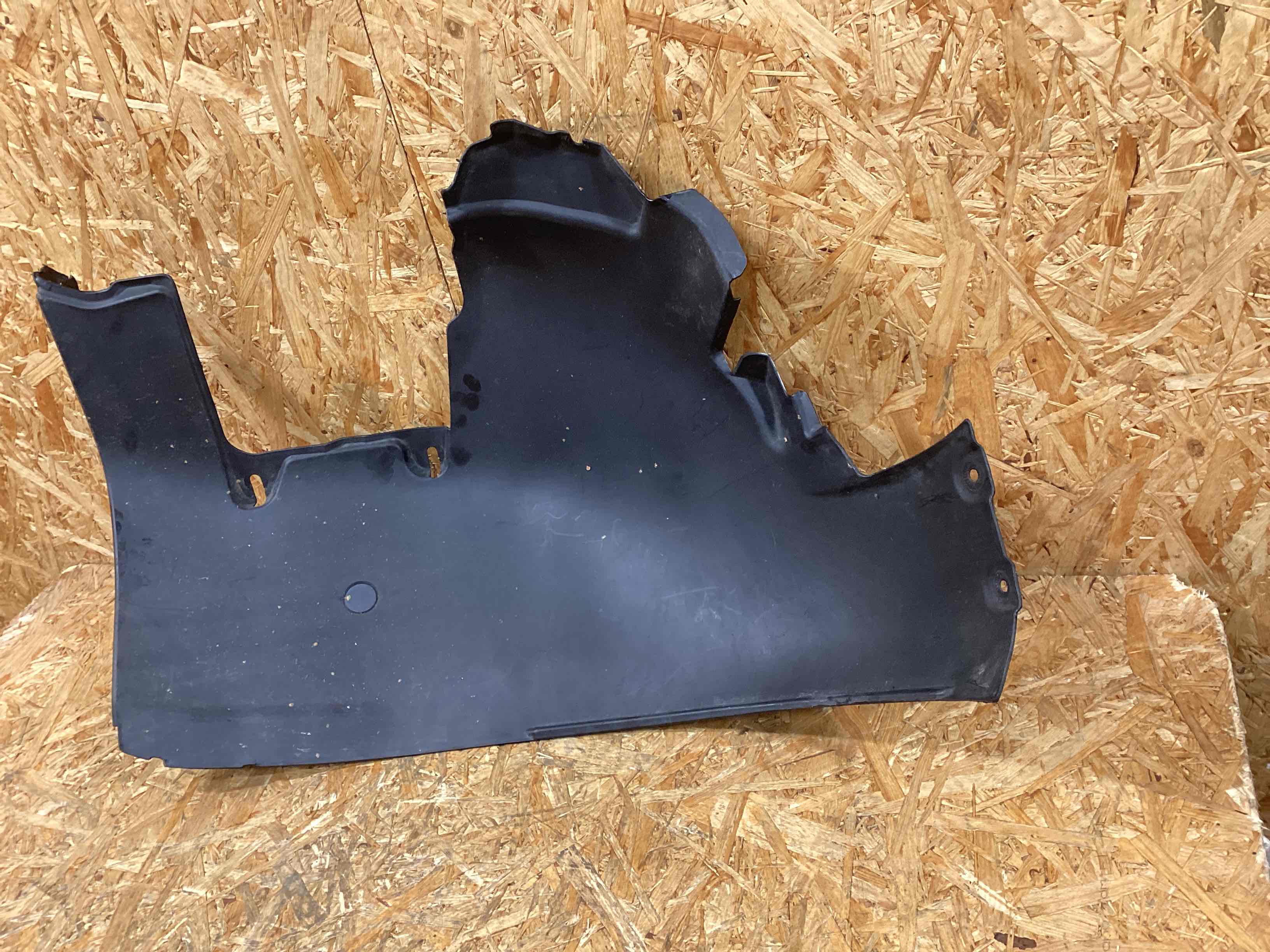 Защита арок задняя левая (подкрылок) Porsche 911 171225-104