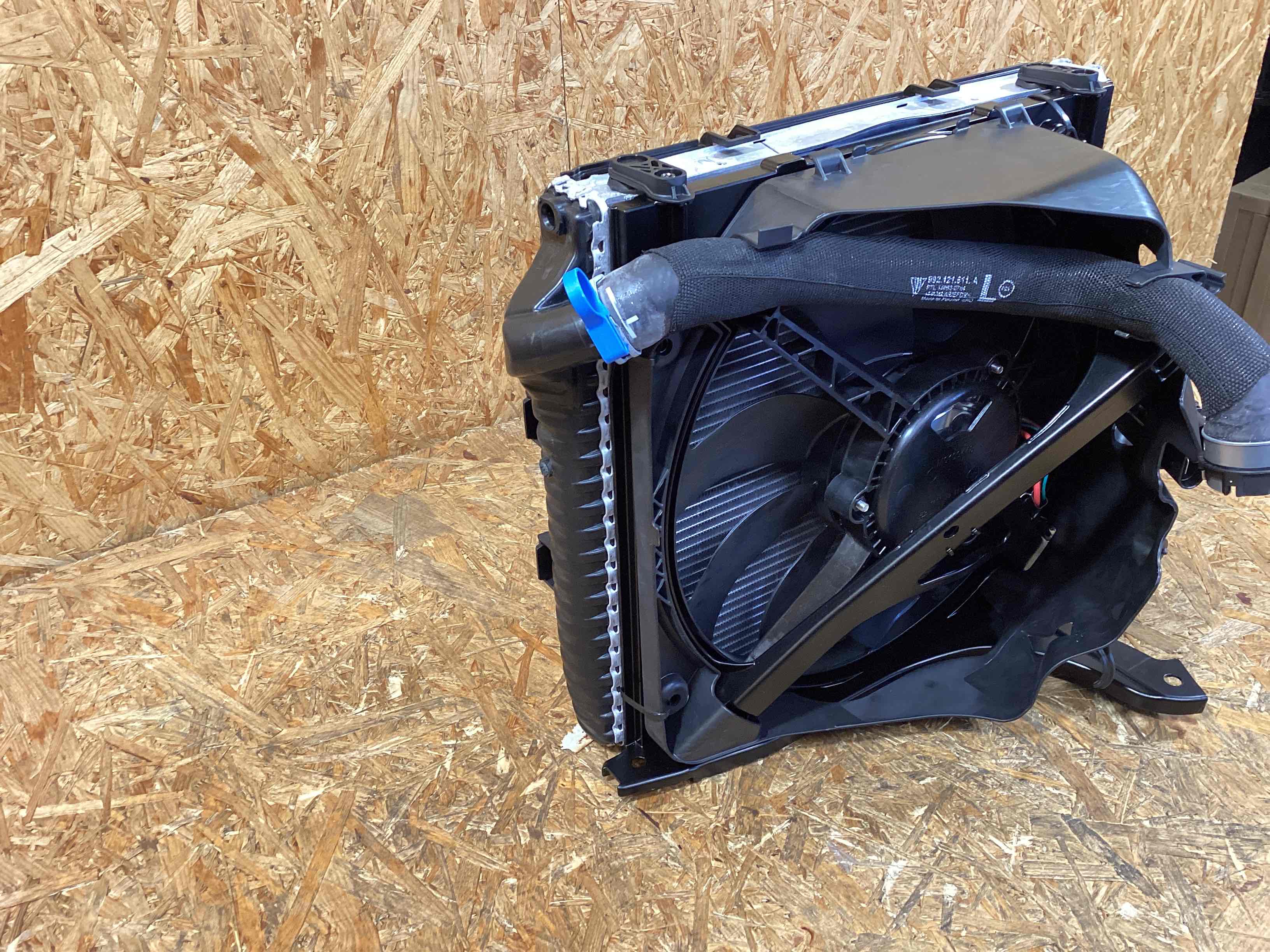 Кассета радиаторов Porsche 911 180226-102