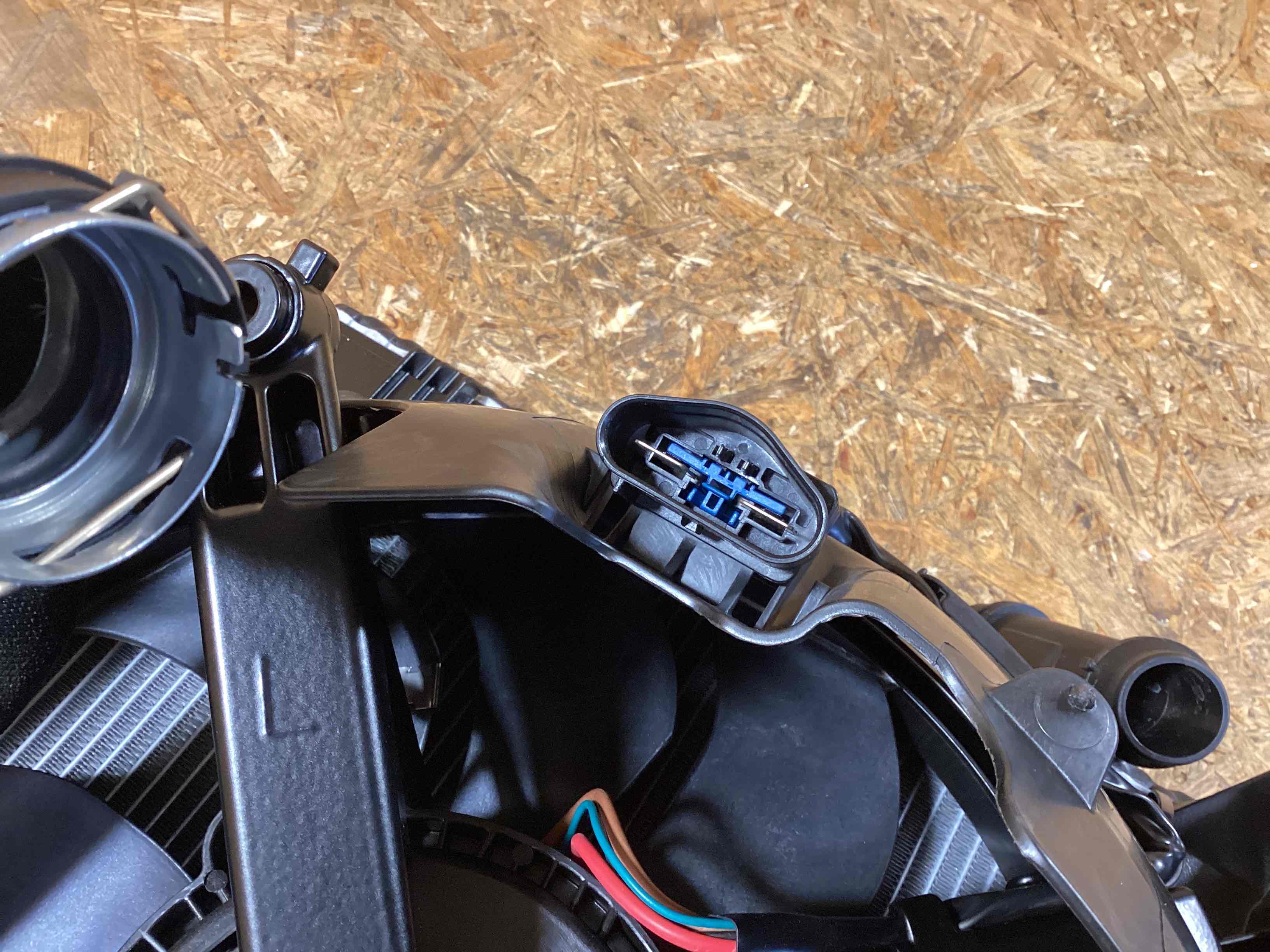 Кассета радиаторов Porsche 911 180226-102