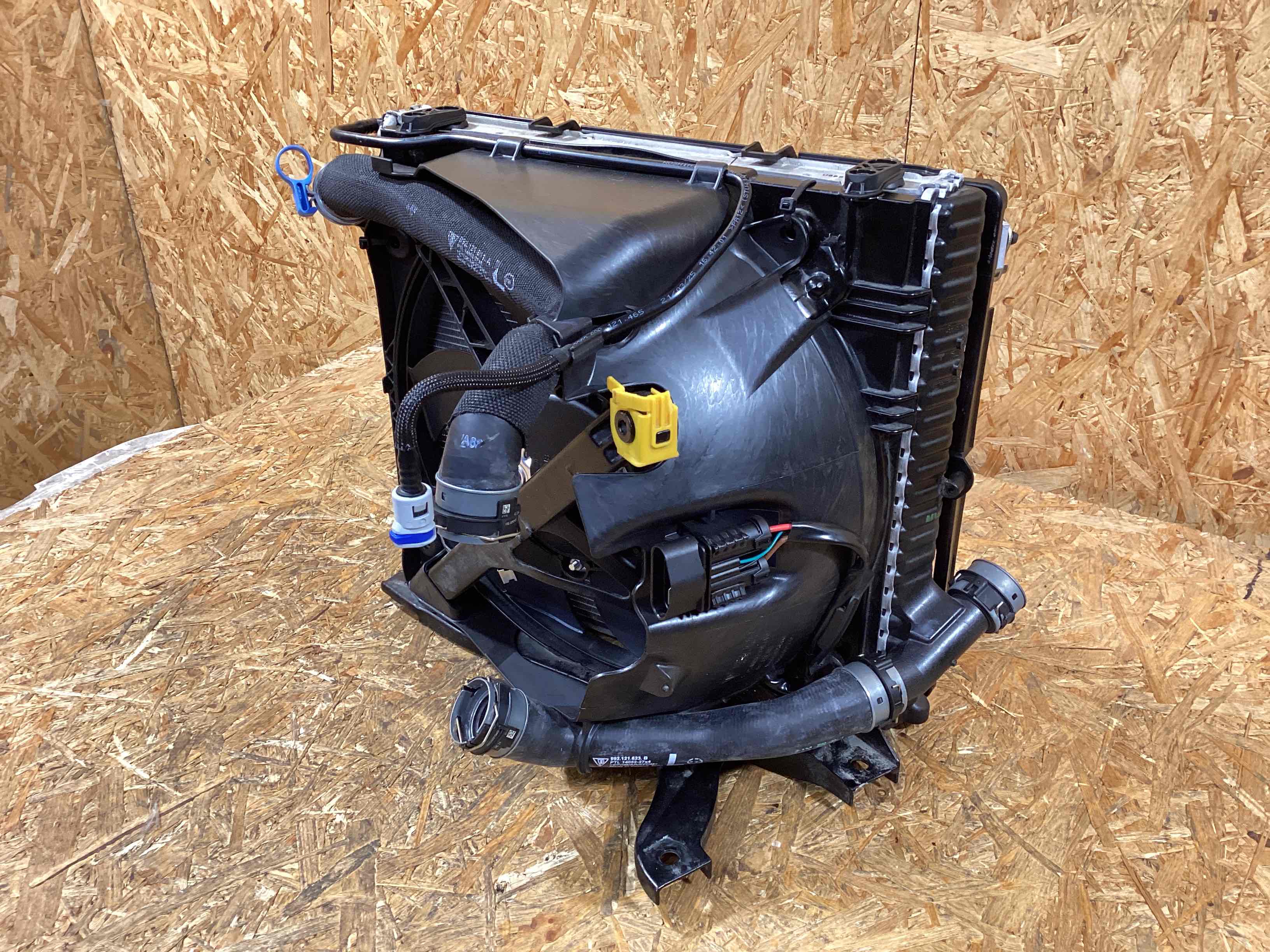 Кассета радиаторов Porsche 911 180226-103