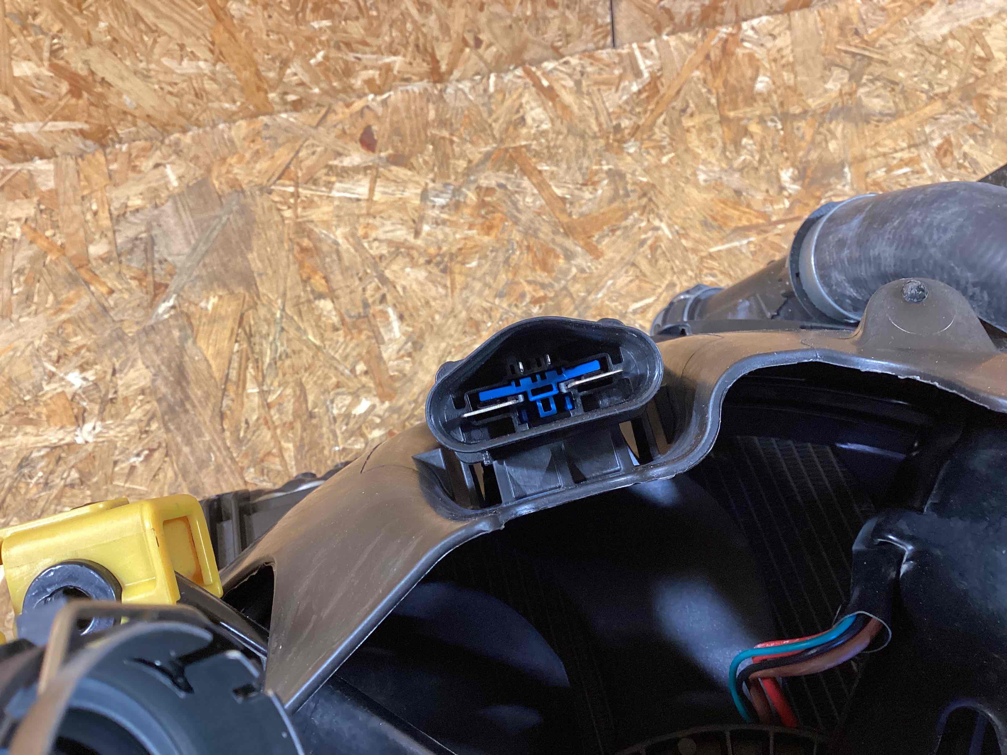 Кассета радиаторов Porsche 911 180226-103