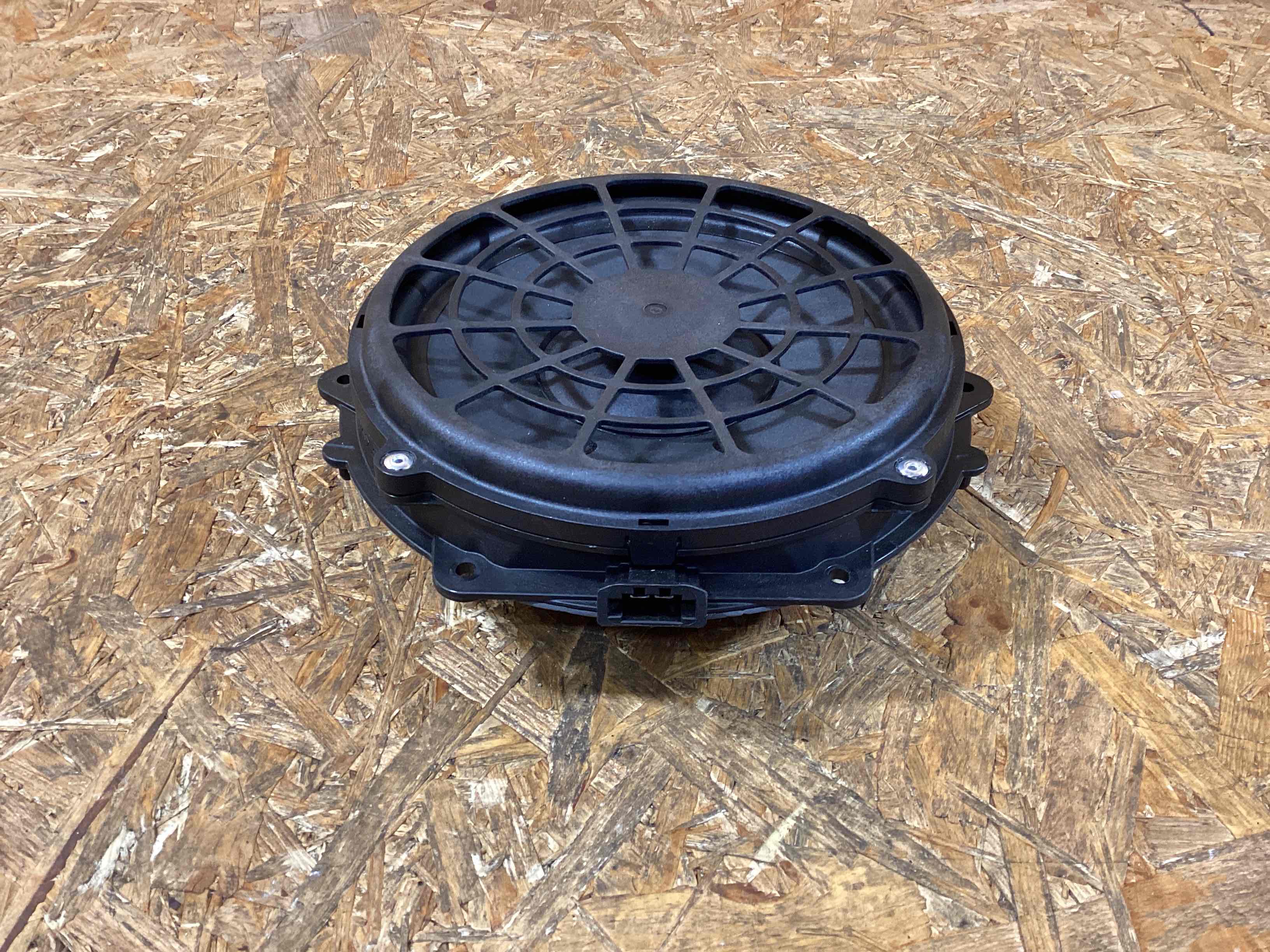 Динамик Porsche 911 180226-108