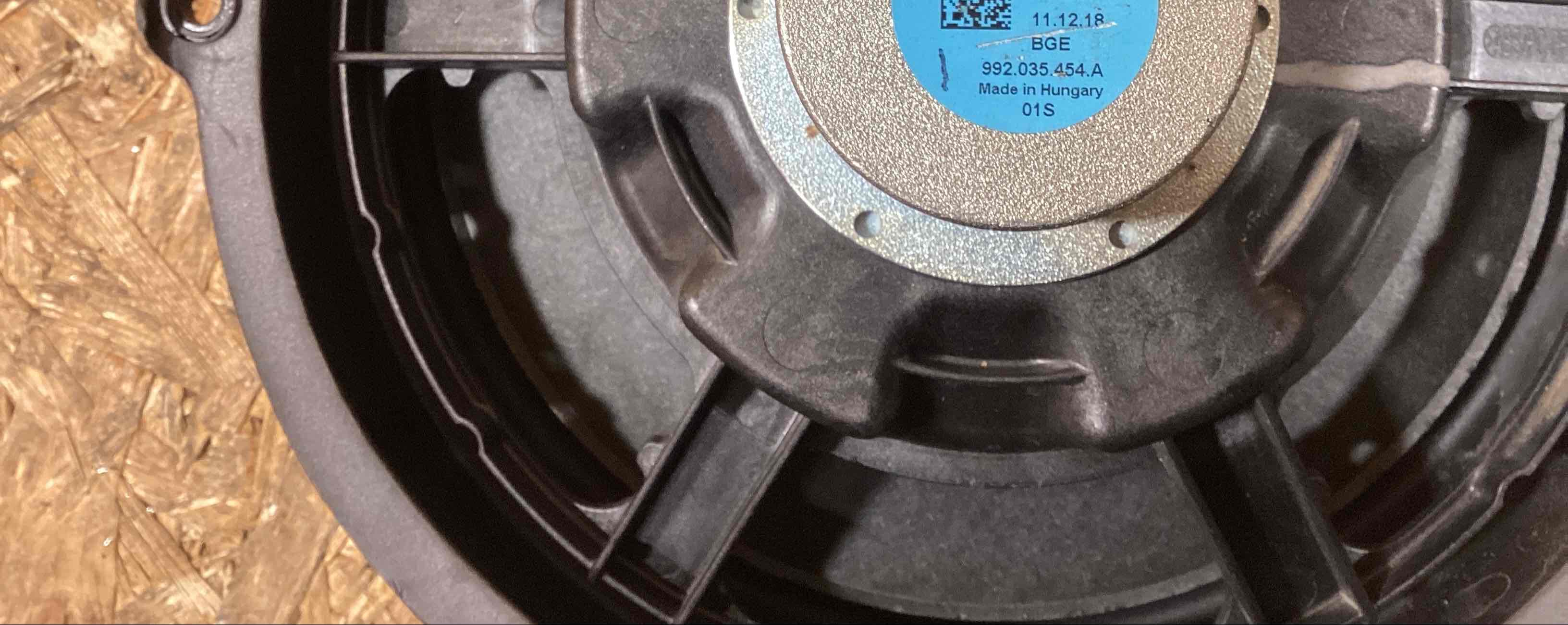 Динамик Porsche 911 180226-108