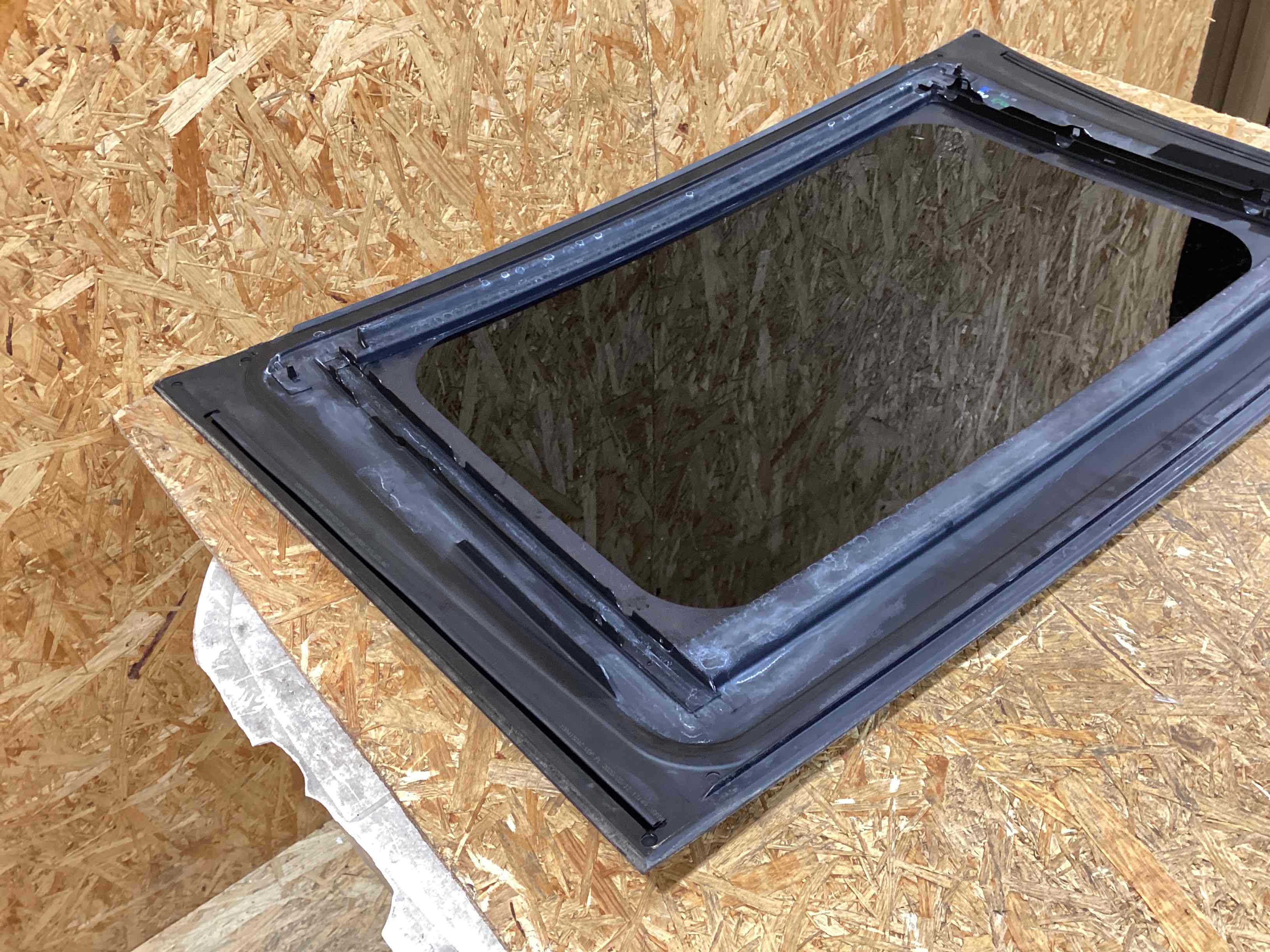 Люк (разное) Porsche Panamera 180226-109