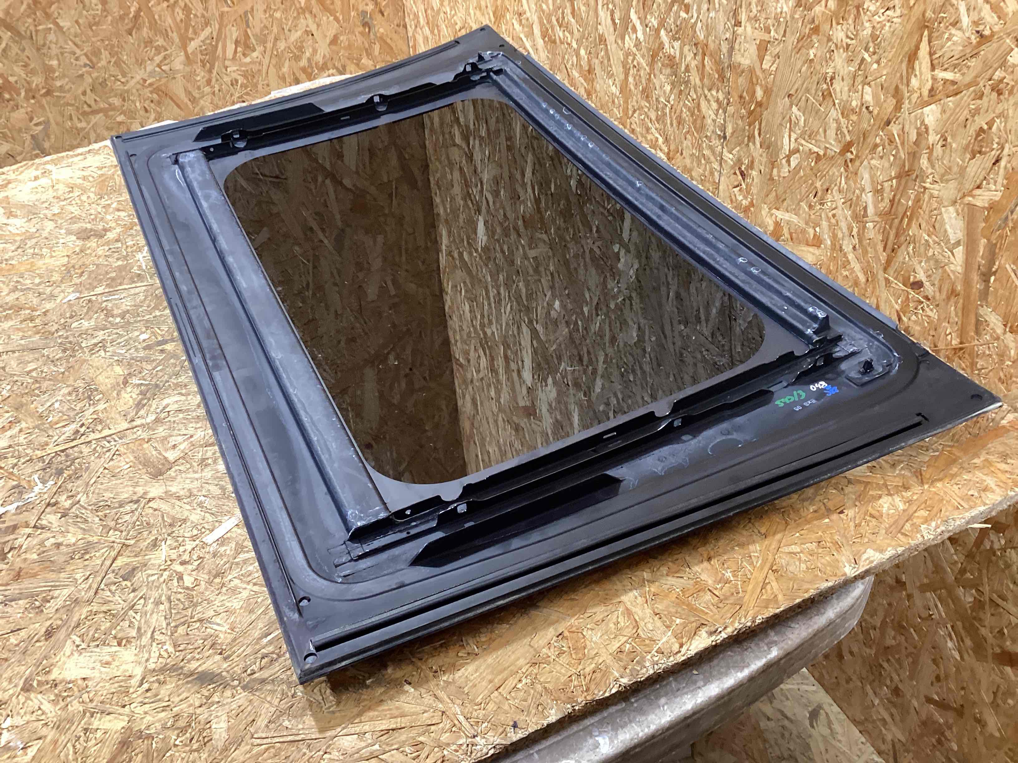 Люк (разное) Porsche Panamera 180226-109