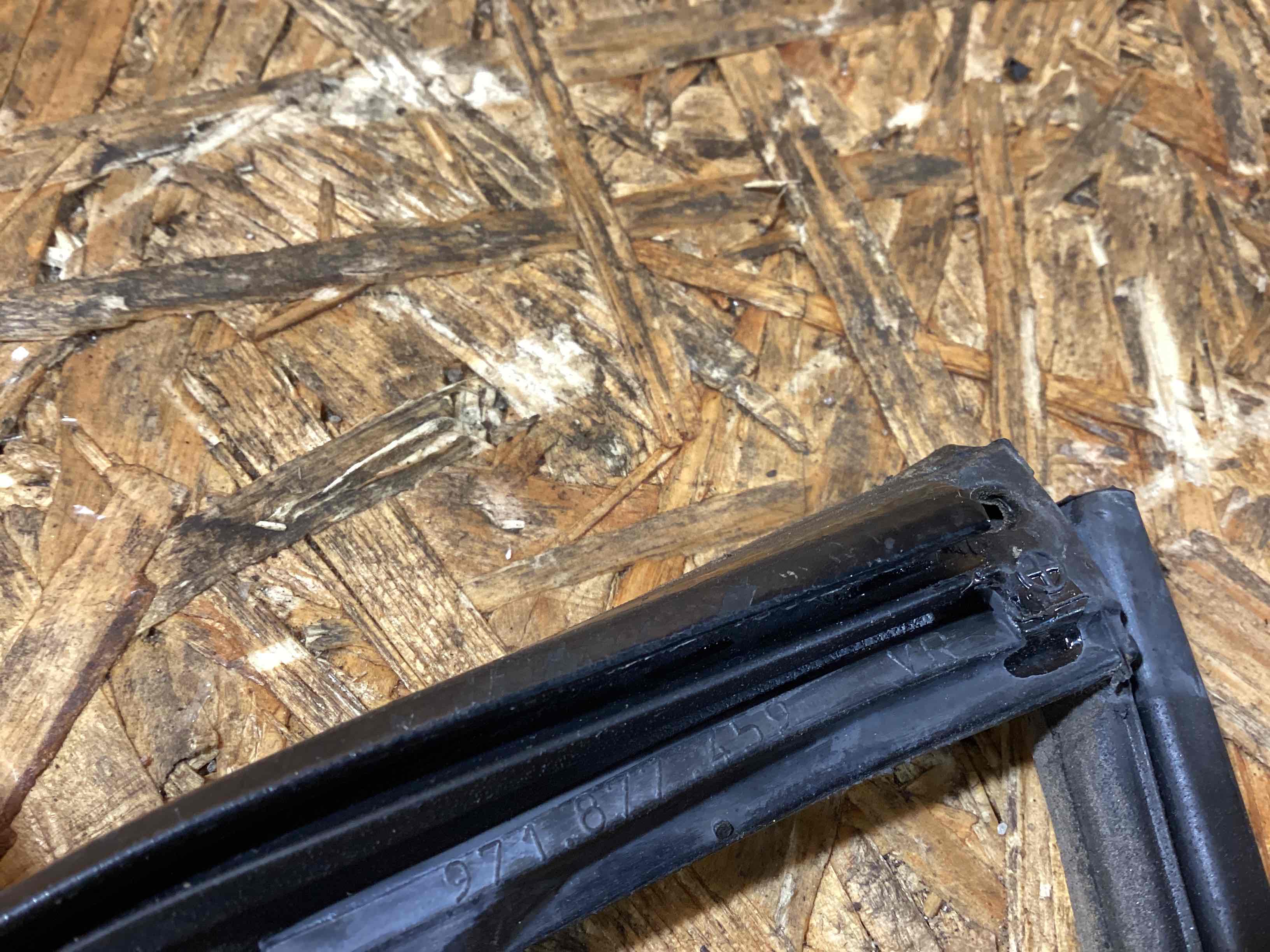 Уплотнитель, хомут Porsche Panamera 180226-110